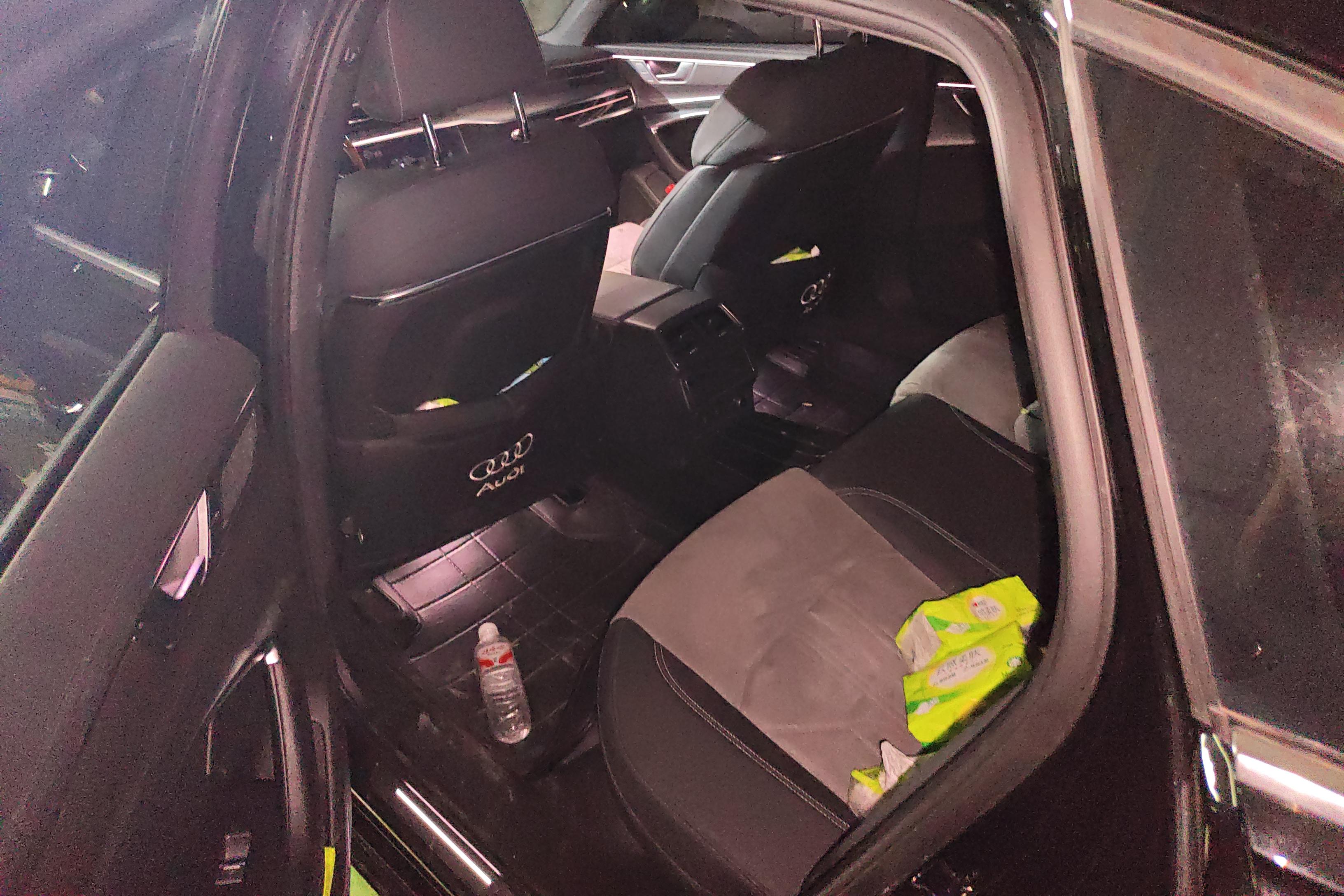 奥迪A6L 40TFSI 2024款 2.0T 自动 前驱 豪华动感型 (国Ⅵ) 