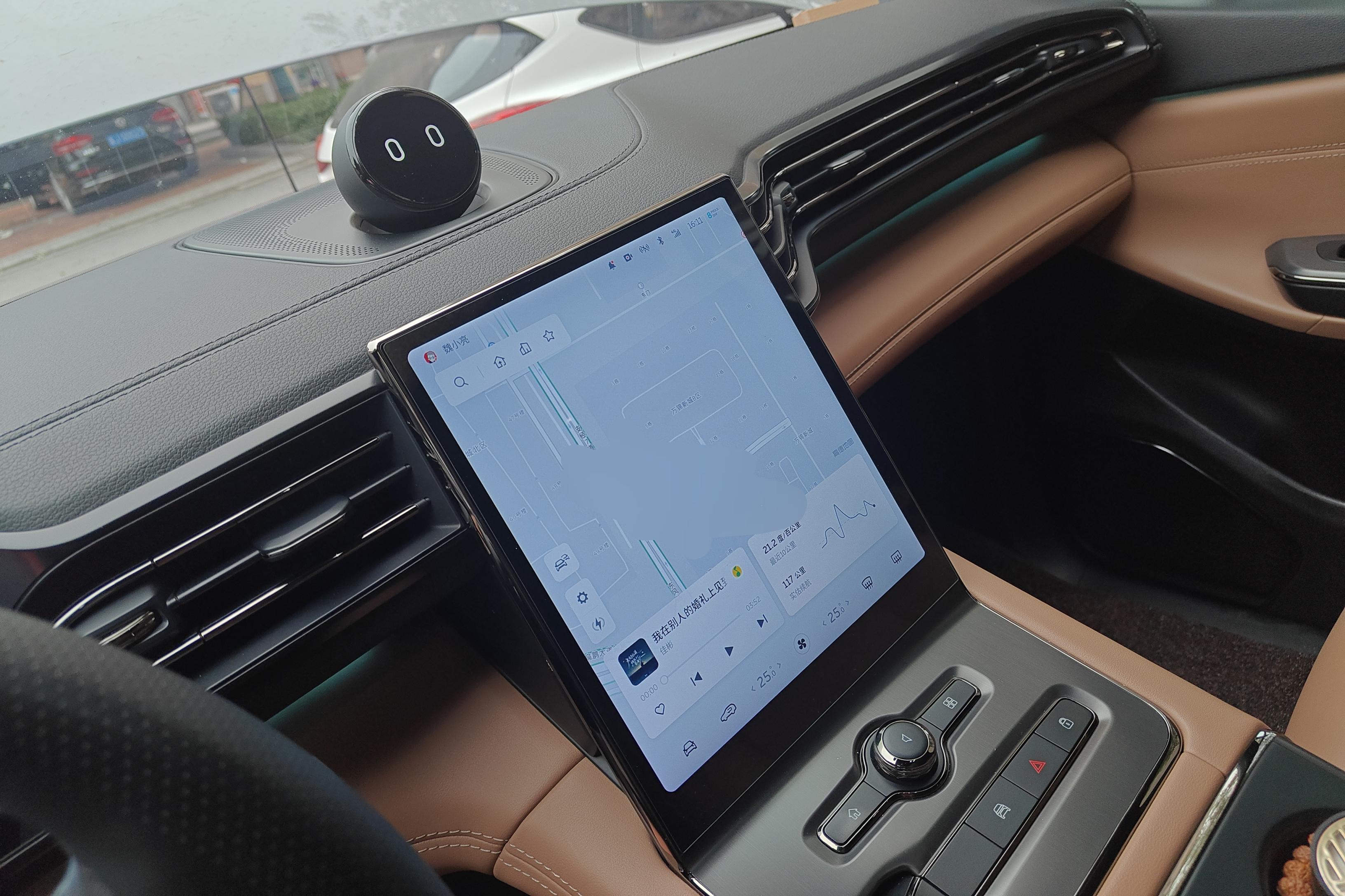 蔚来ES6 2020款 70kWh420km四驱 纯电动 运动版420KM 