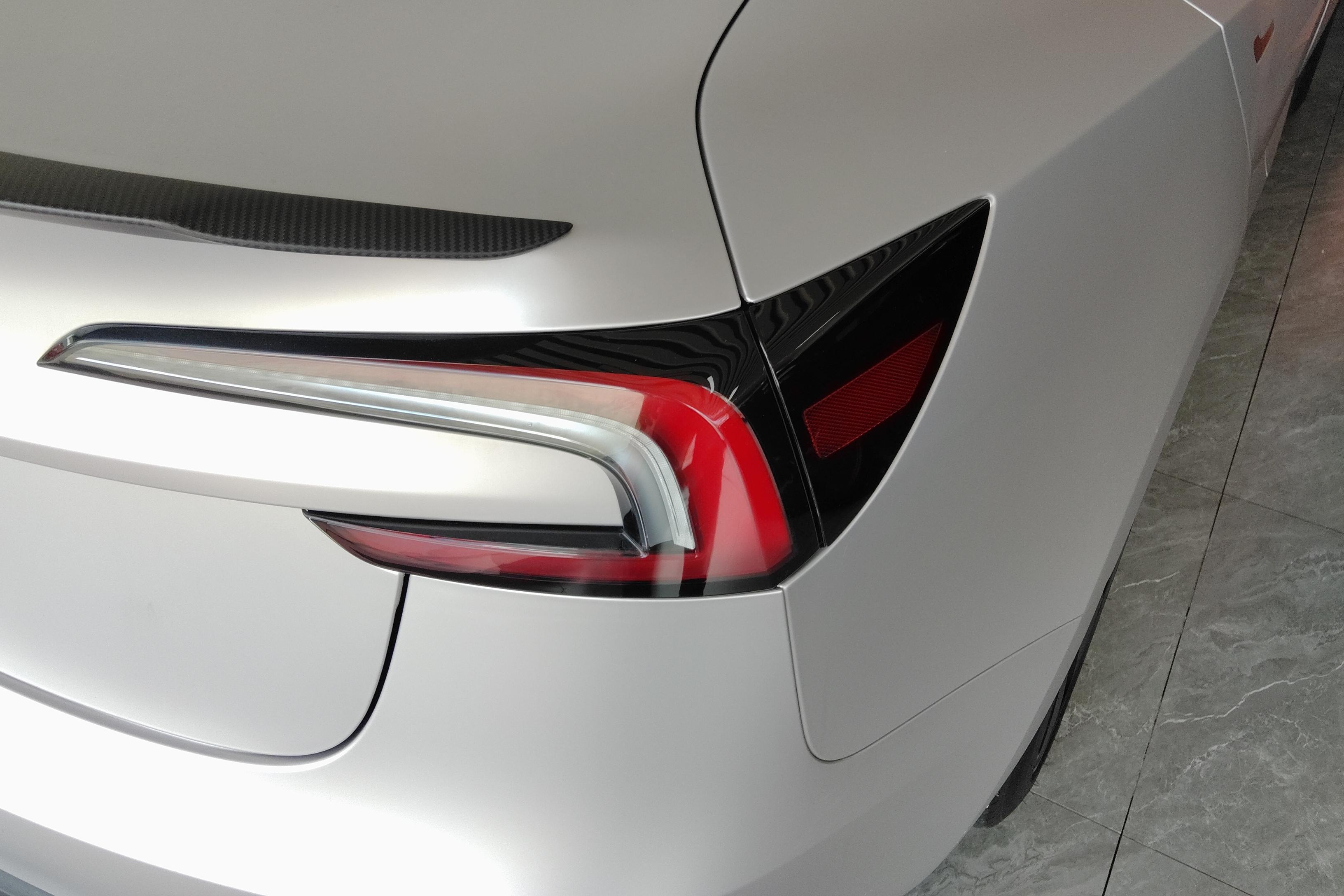 特斯拉MODEL 3 2023款 后驱 纯电动 后轮驱动 