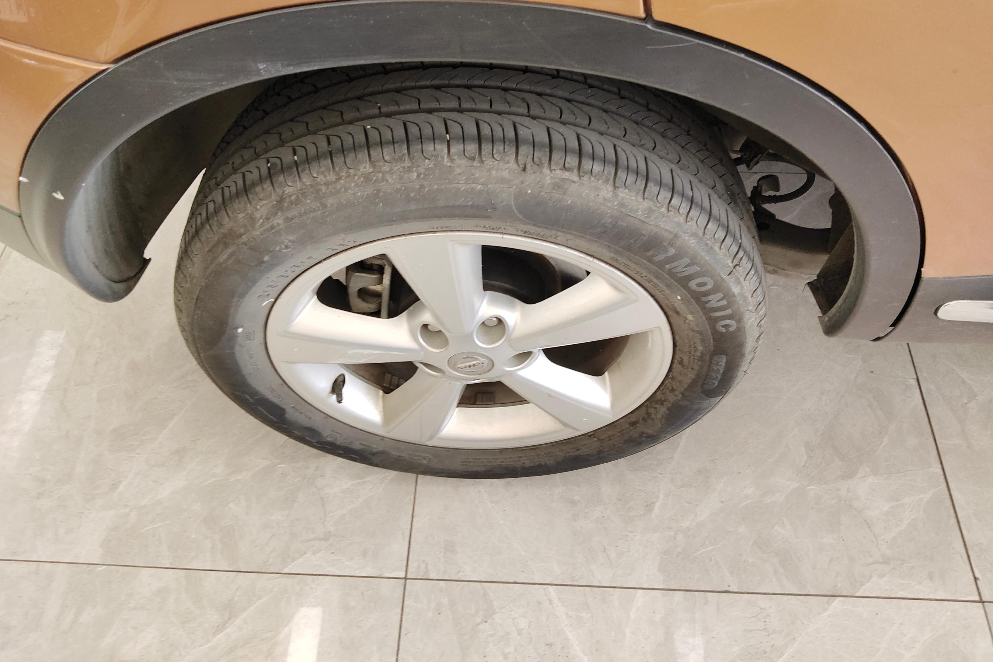 日产逍客 2011款 2.0L 自动 前驱 XV雷 (国Ⅳ) 