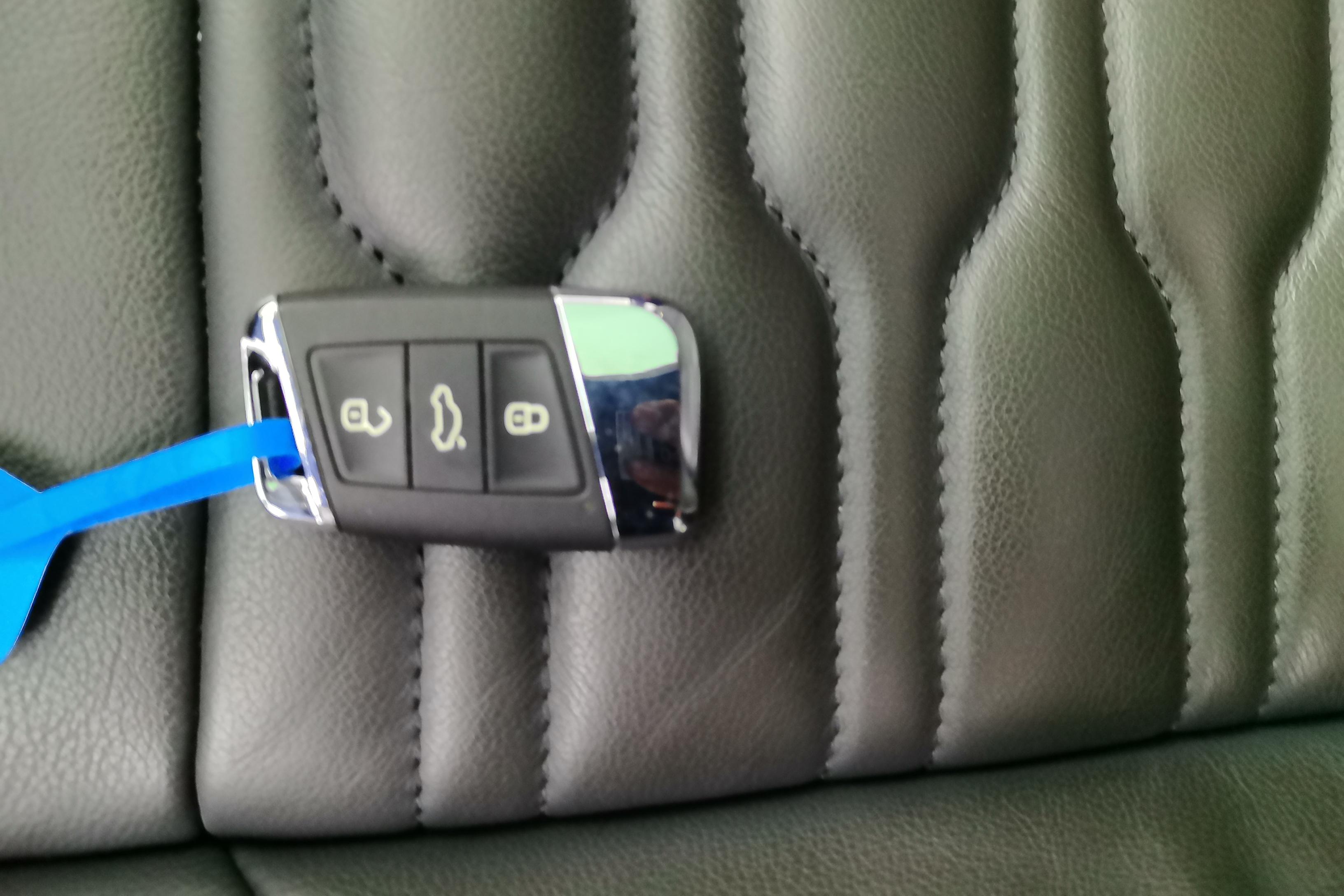 大众帕萨特 2020款 2.0T 自动 汽油 330TSI精英版 (国Ⅵ) 