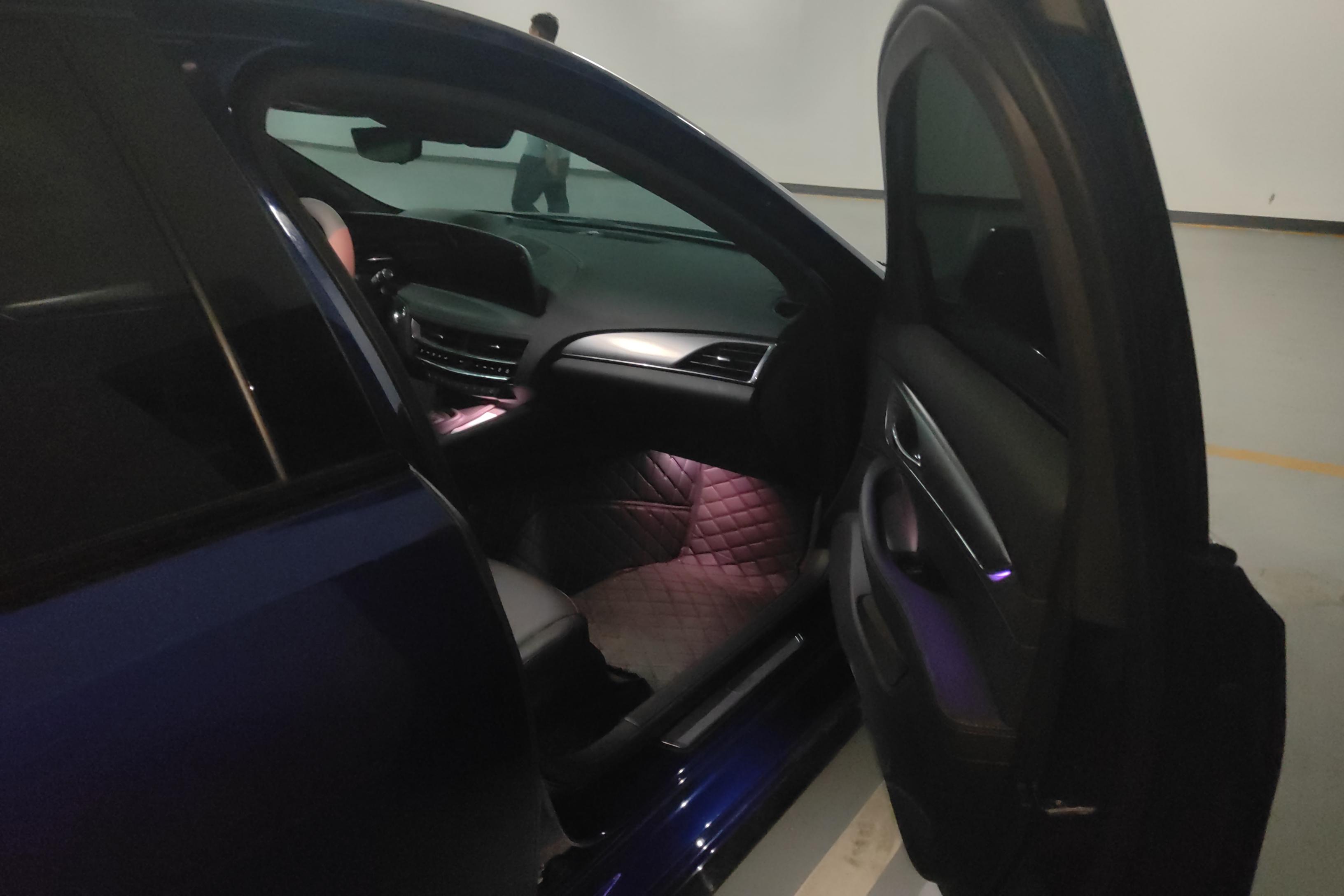 凯迪拉克CT5 2024款 2.0T 自动 后驱 28T尊贵型 (国Ⅵ) 