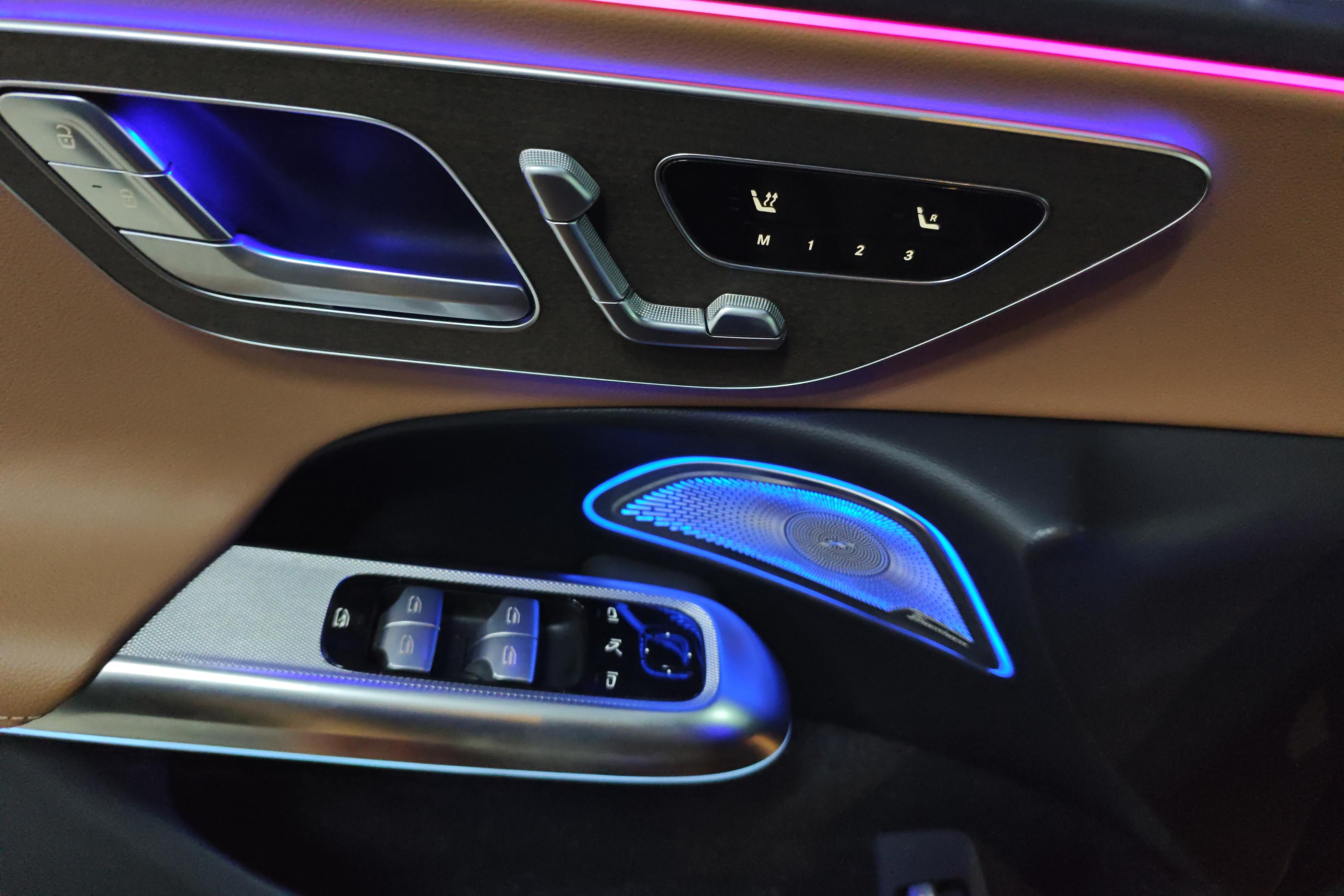 奔驰E级 E300L 2024款 2.0T 自动 后驱 时尚型 (国Ⅵ) 