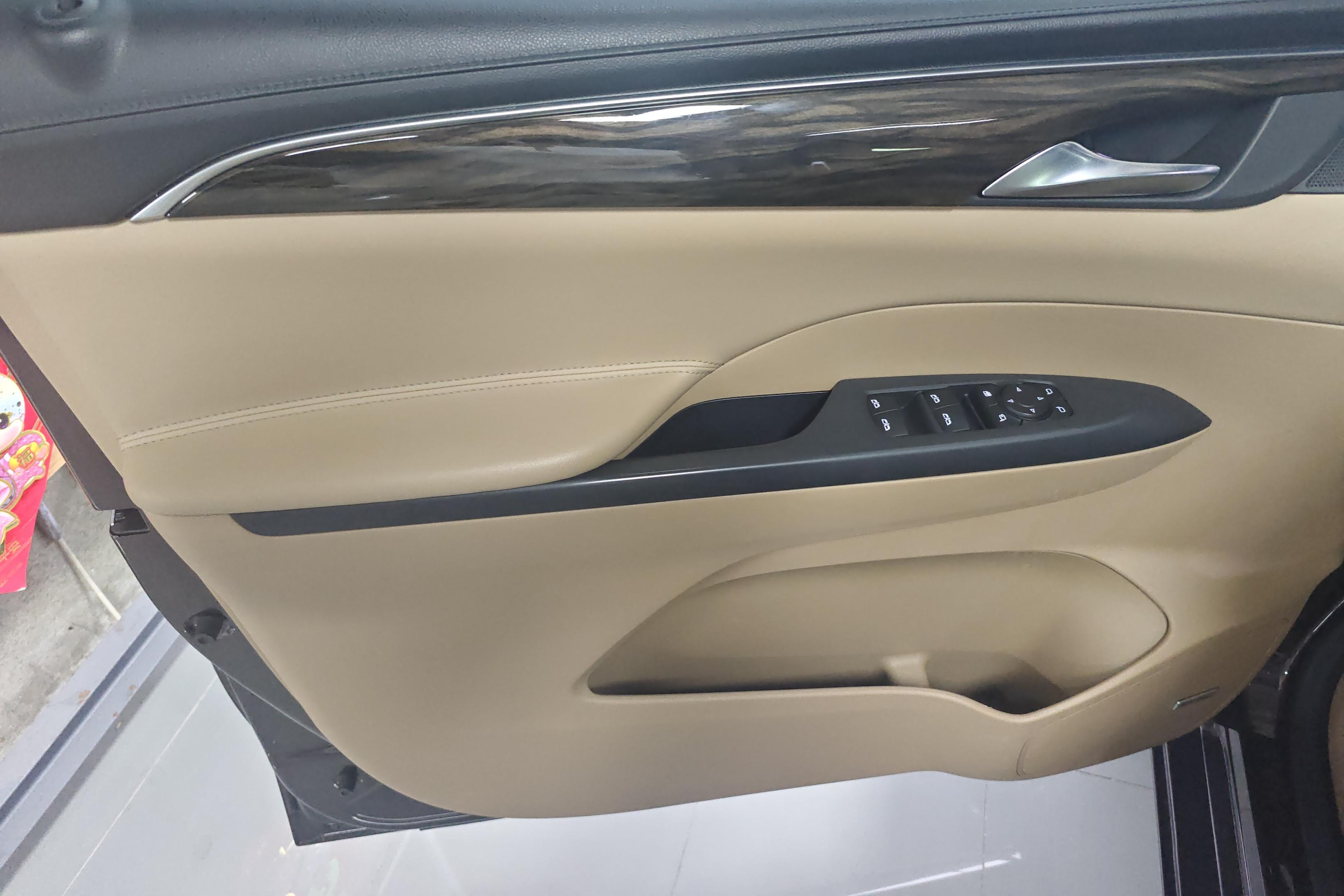 别克GL8 2018款 2.0T 自动 前驱 7座 28T旗舰型ES (国Ⅵ) 