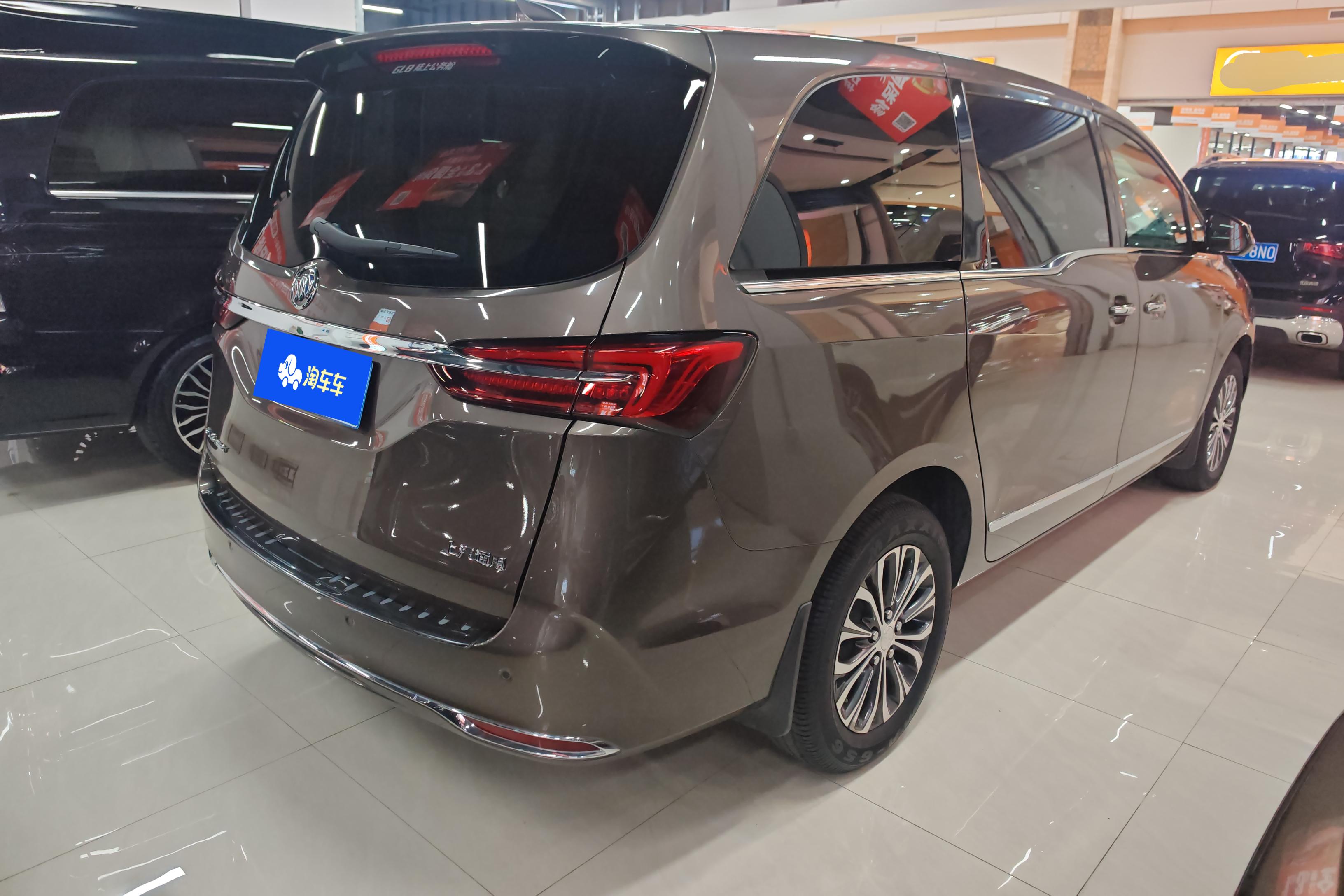 别克GL8 陆上公务舱 2021款 2.0T 自动 前驱 7座 652T豪华型 (国Ⅵ) 