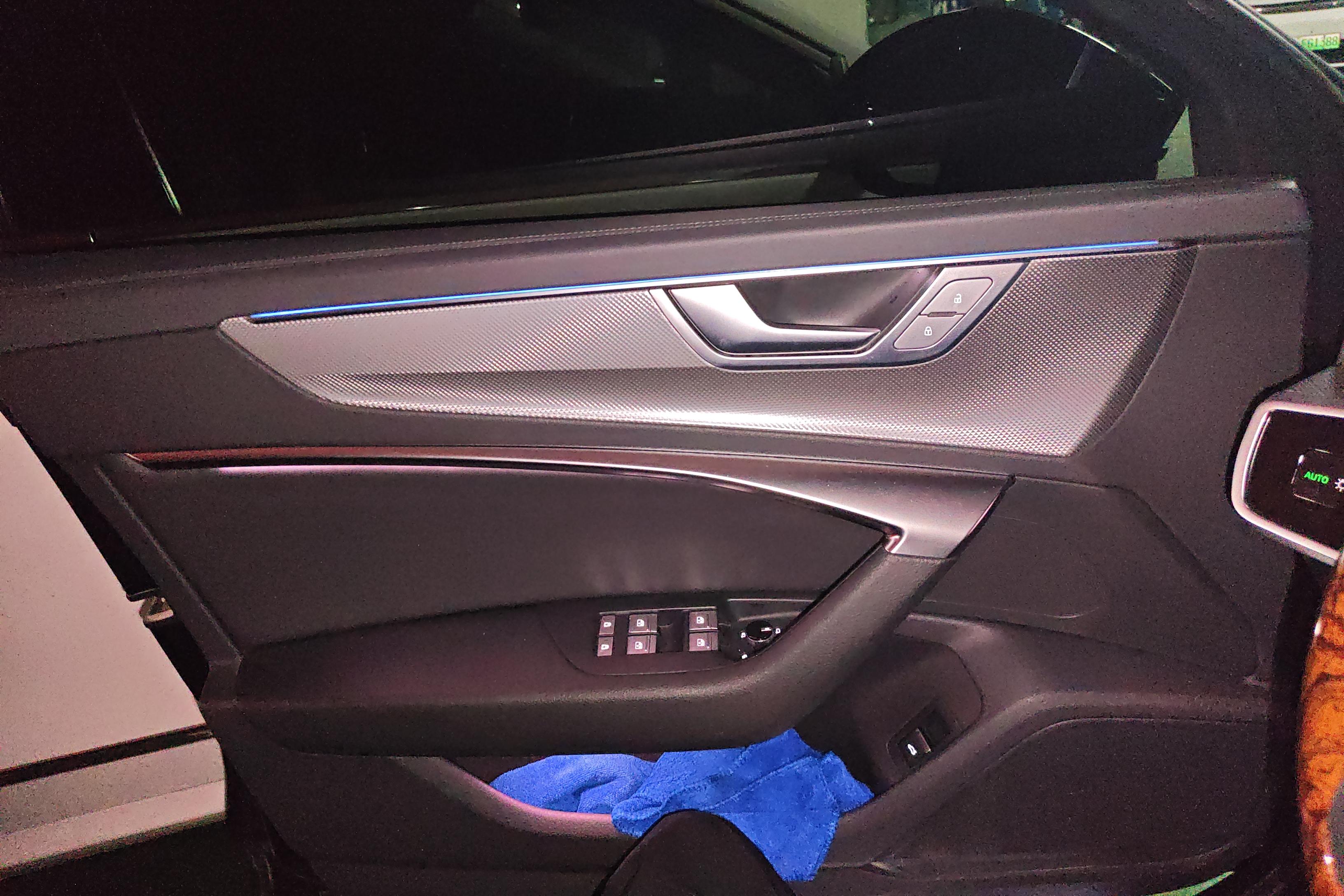奥迪A6L 40TFSI 2024款 2.0T 自动 前驱 豪华动感型 (国Ⅵ) 