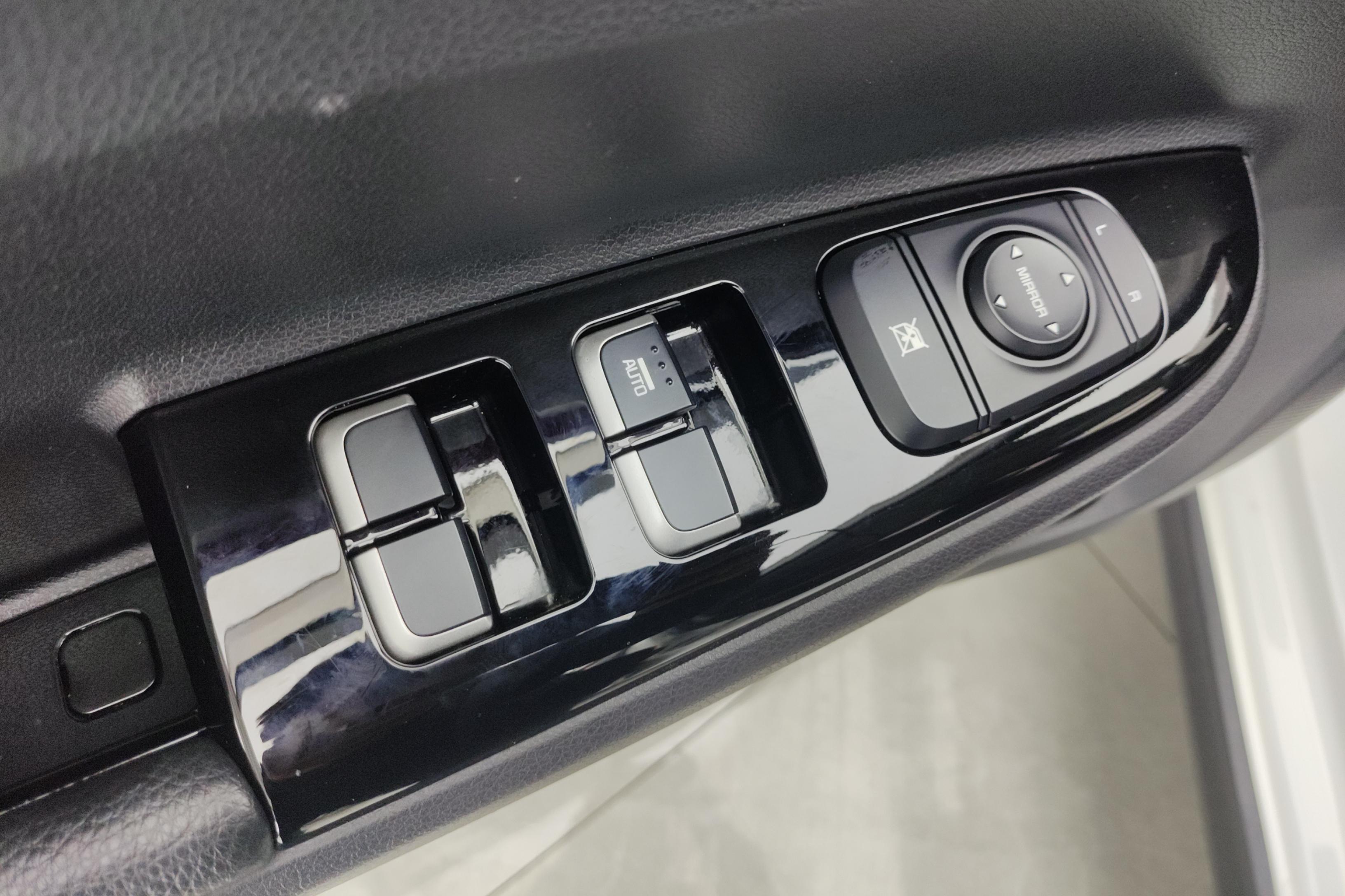 起亚KX CROSS 2018款 1.6L 自动 前驱 灵动天窗版 (国Ⅴ) 
