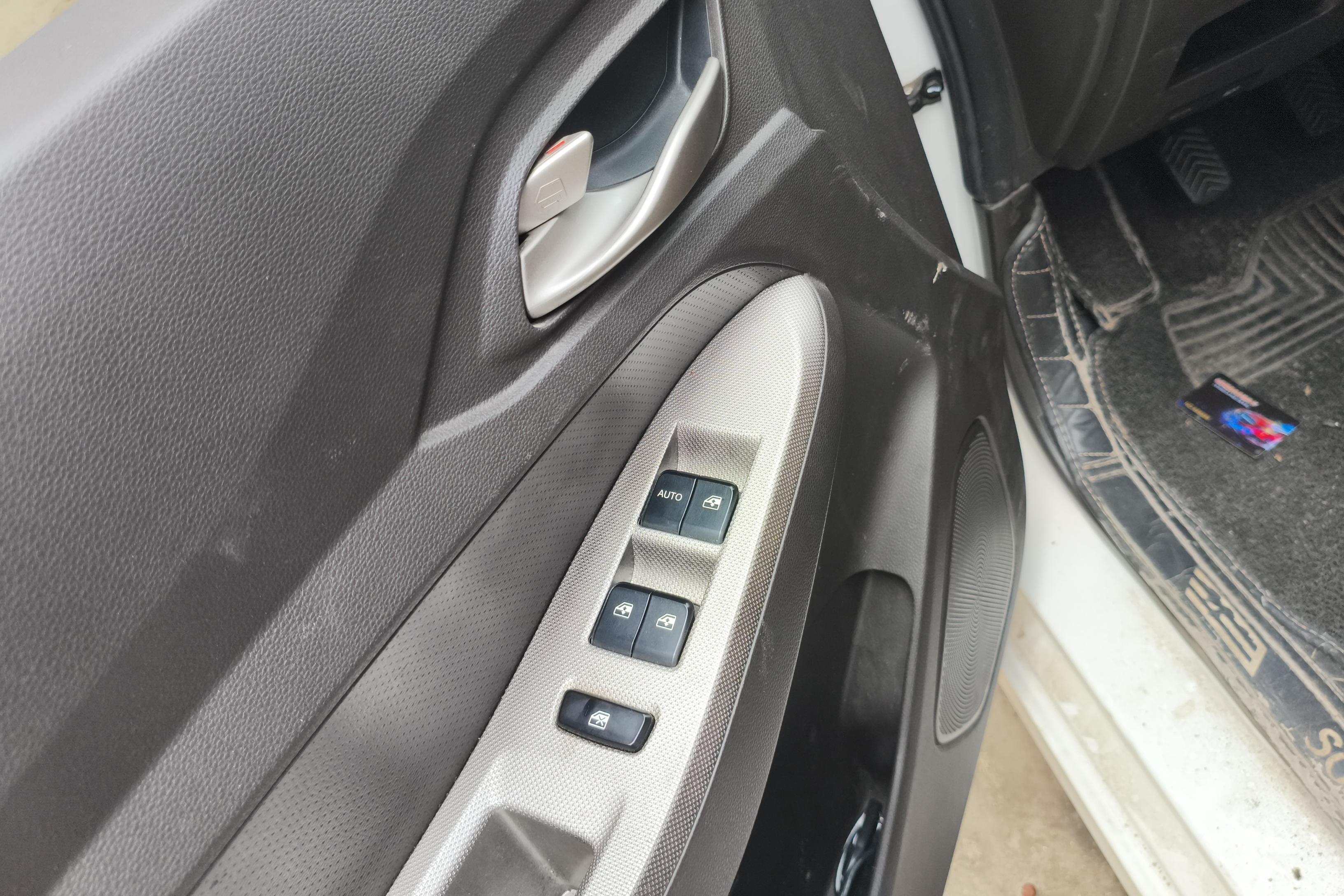 五菱宏光 S 2018款 1.5L 手动 后驱 7座 舒适型 (国Ⅴ) 