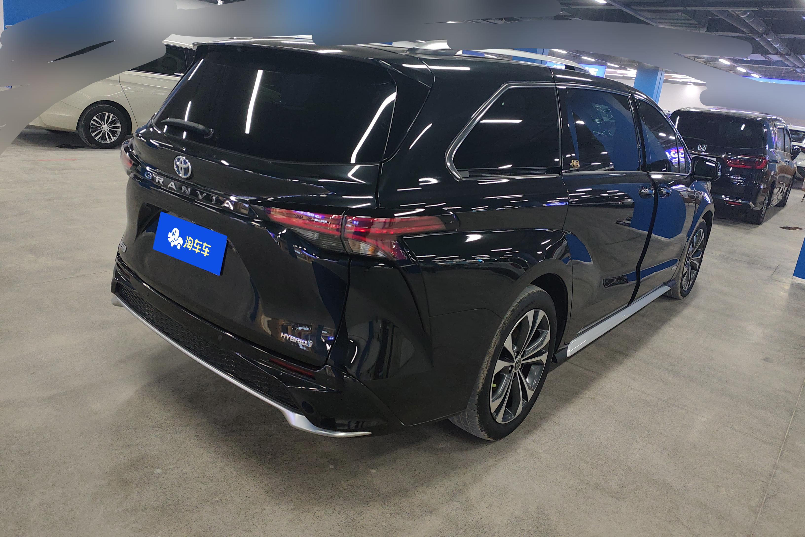 丰田格瑞维亚 2023款 2.5L 自动 前驱 7座 油电混合 尊爵VIP版 (国Ⅵ) 