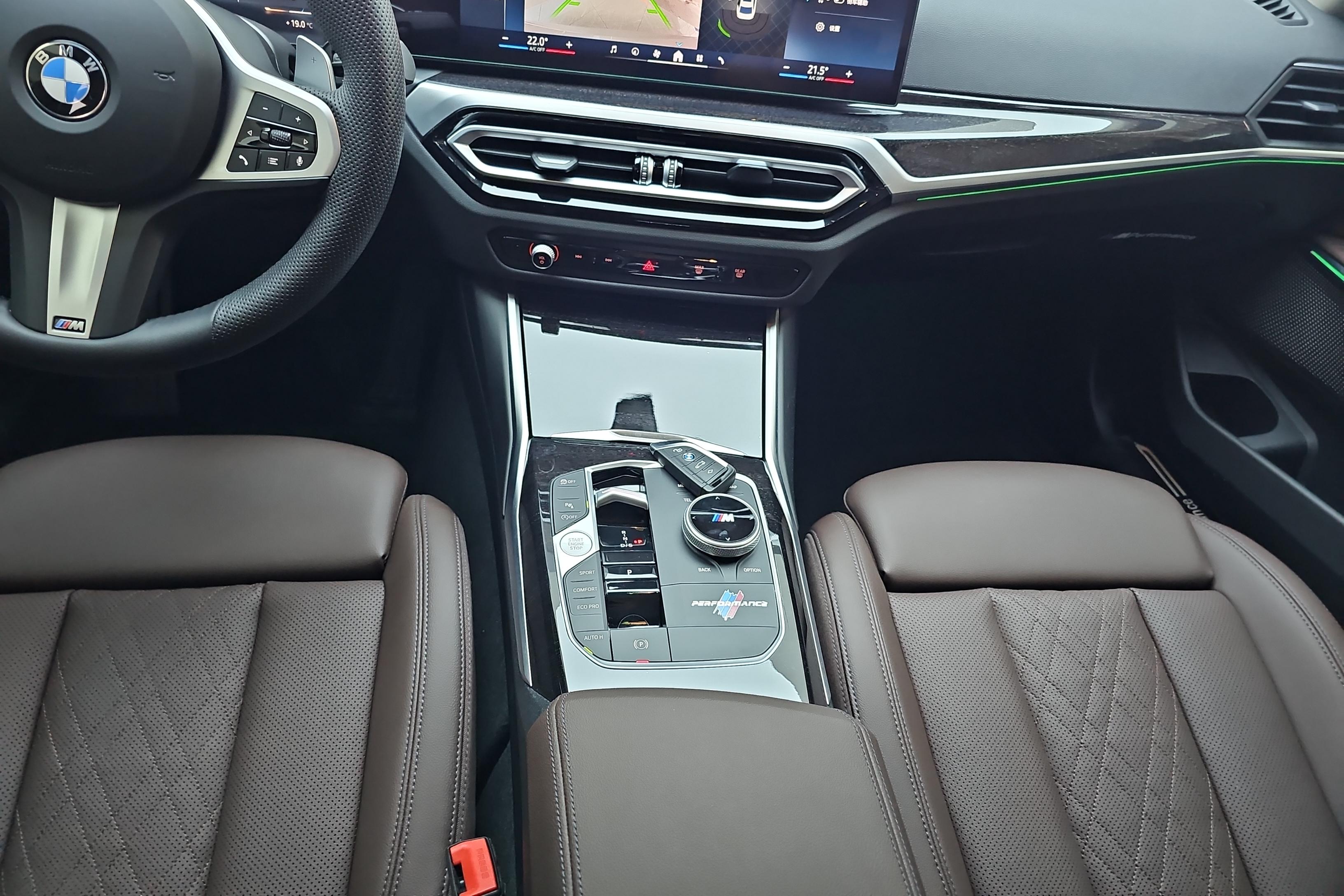 宝马3系 325Li 2024款 2.0T 自动 后驱 M运动套装 (国Ⅵ) 