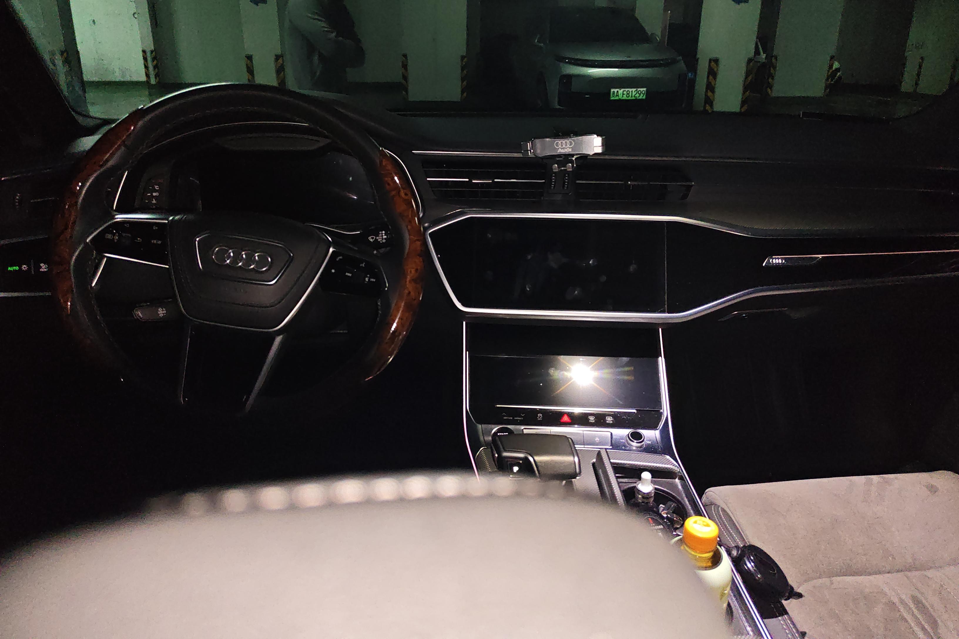 奥迪A6L 40TFSI 2024款 2.0T 自动 前驱 豪华动感型 (国Ⅵ) 