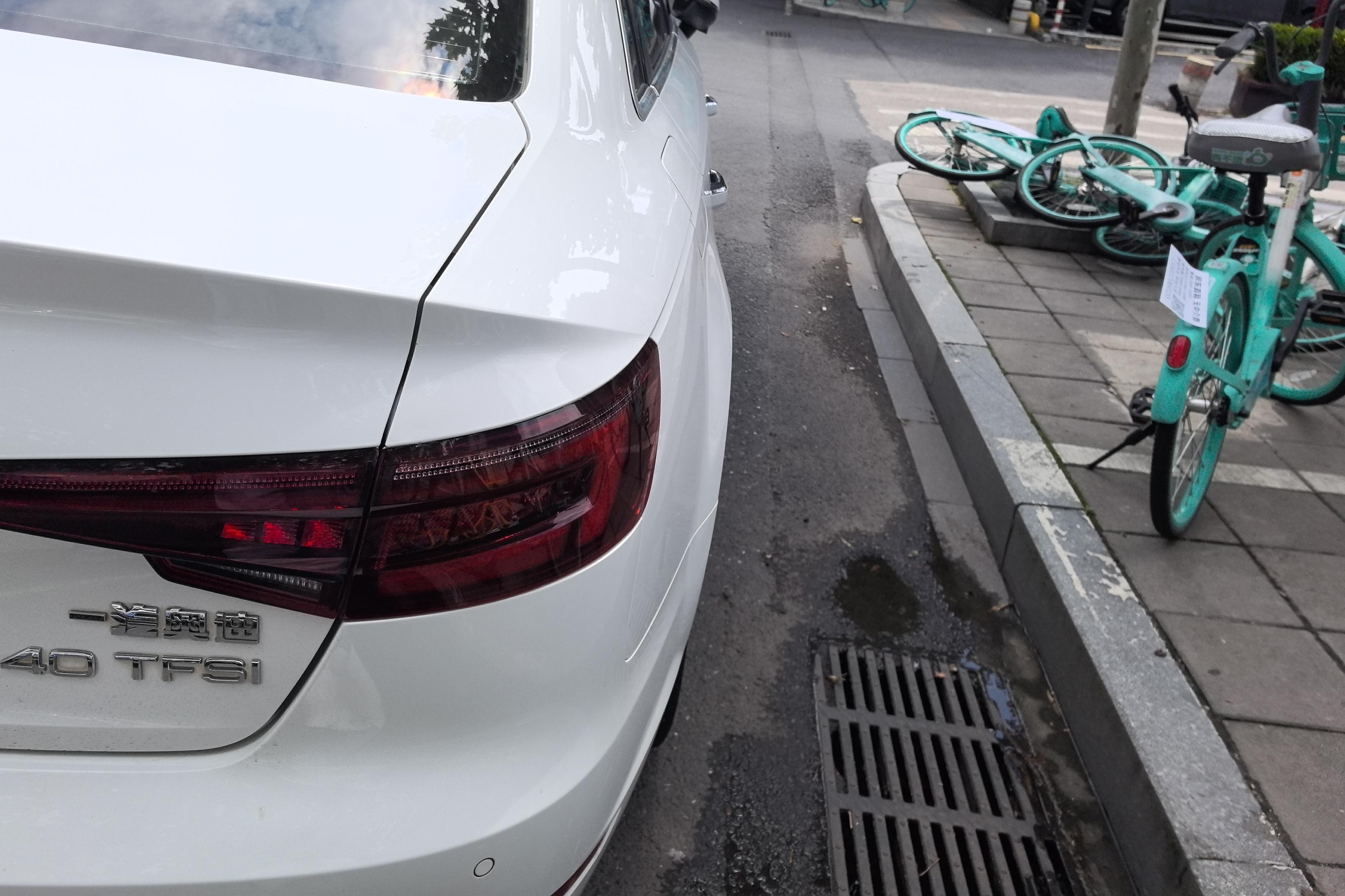 奥迪A4L 40TFSI 2018款 2.0T 自动 前驱 30周年进取型 (国Ⅴ) 