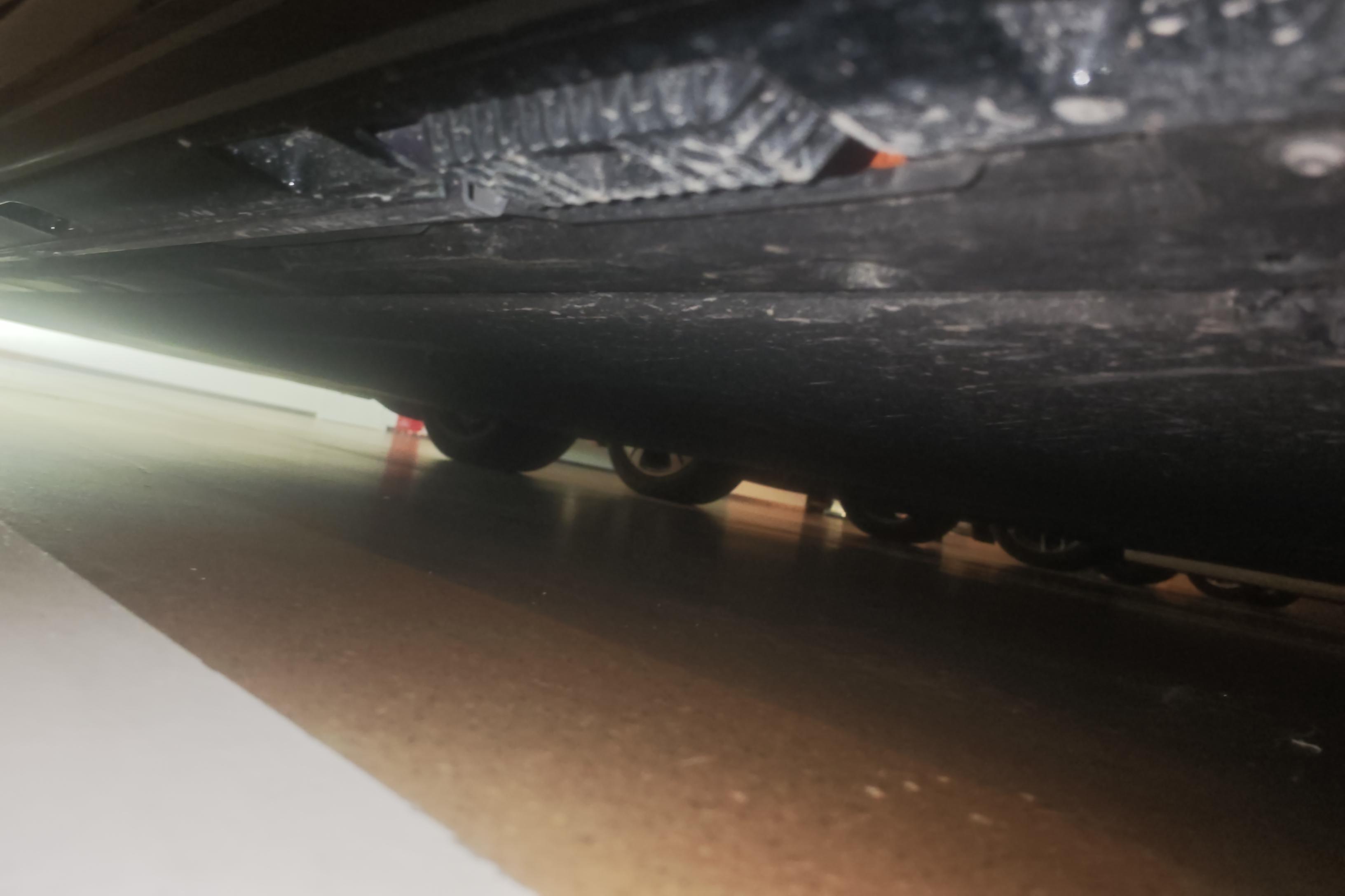 小米汽车SU7 2024款 0.0T 自动 750km-Max创始版 