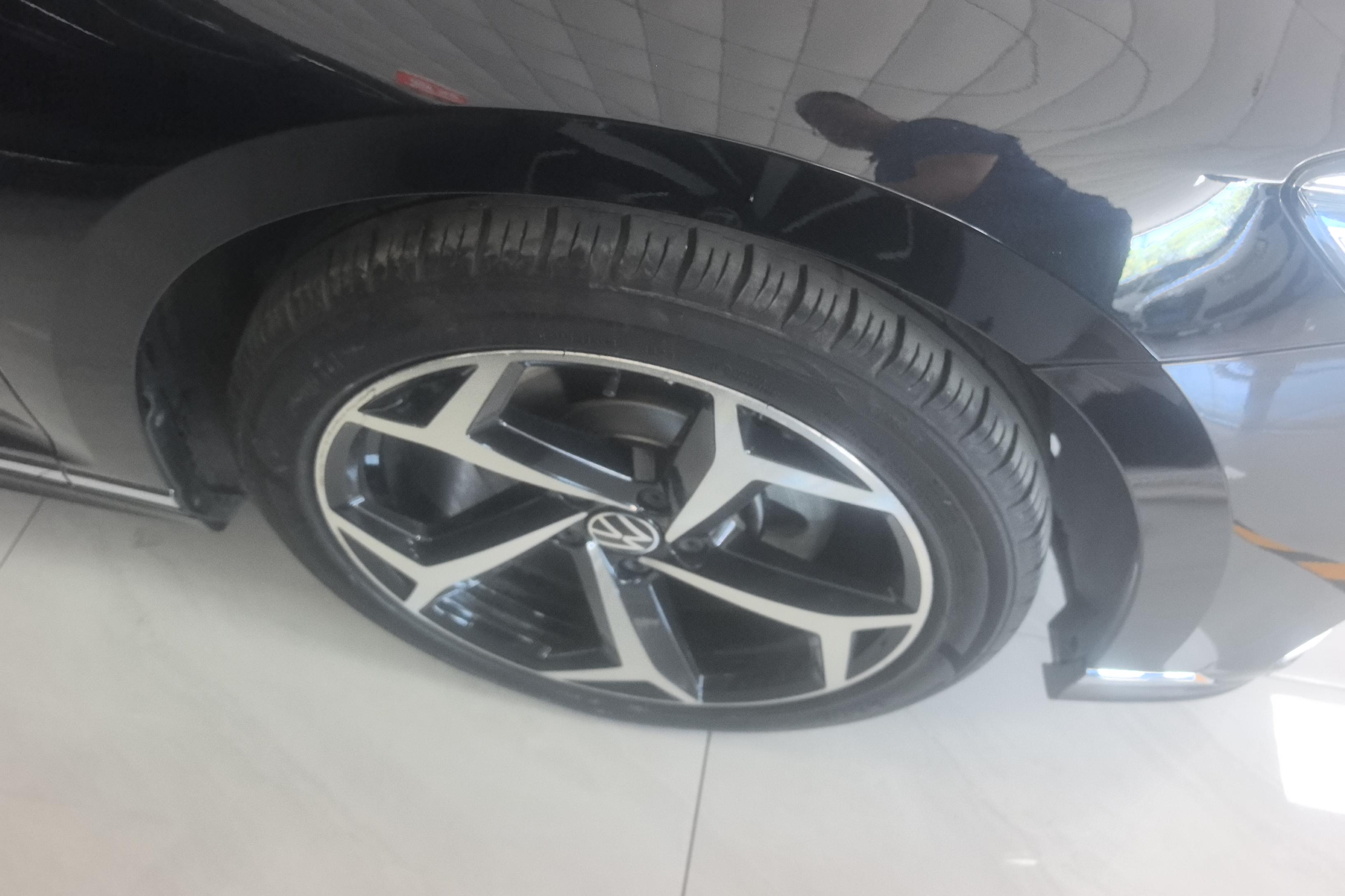 大众迈腾 2023款 2.0T 自动 前驱 330TSI领先型 (国Ⅵ) 
