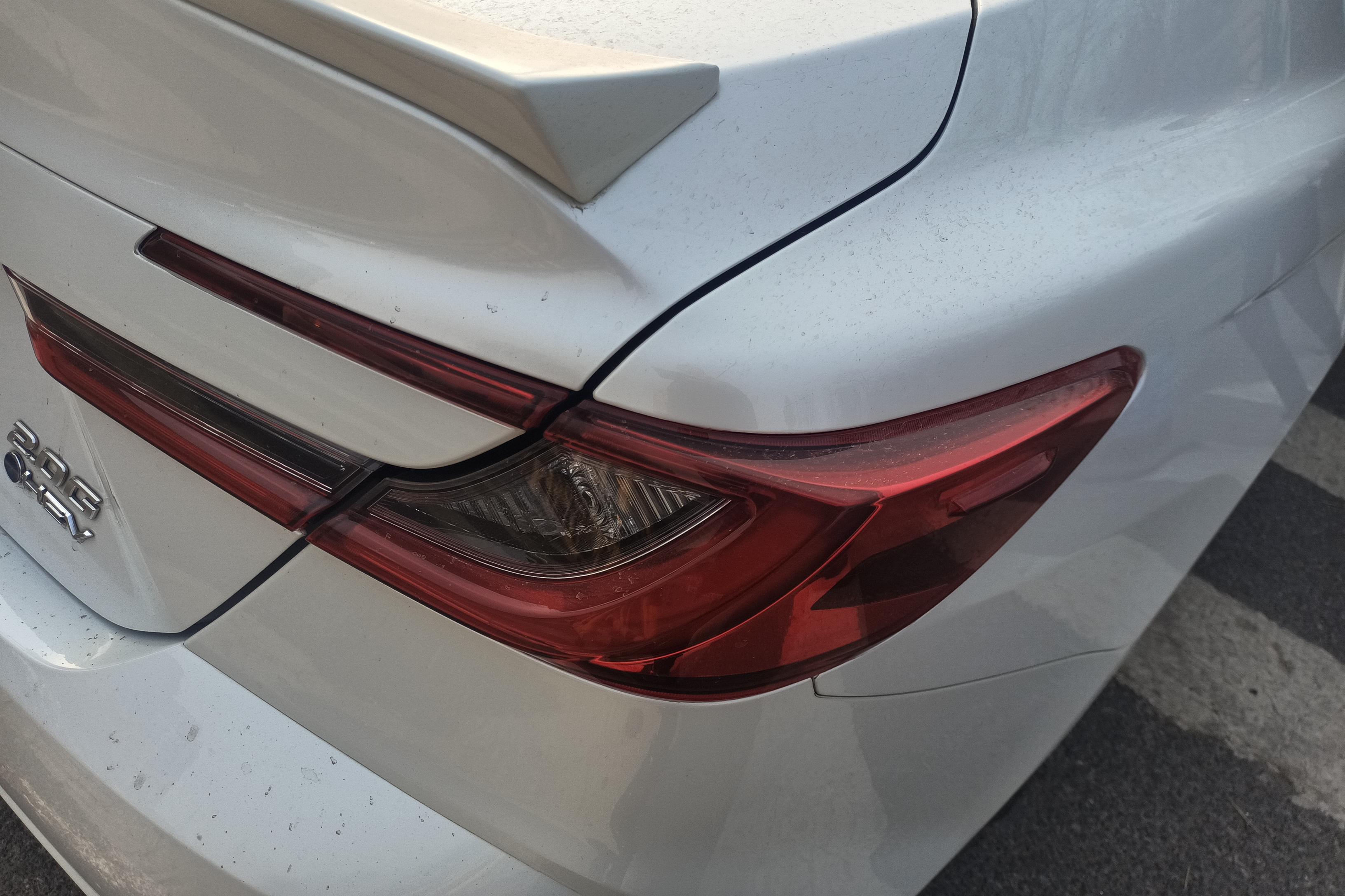 丰田凯美瑞 2024款 2.0L 自动 尊贵版 (国Ⅵ) 