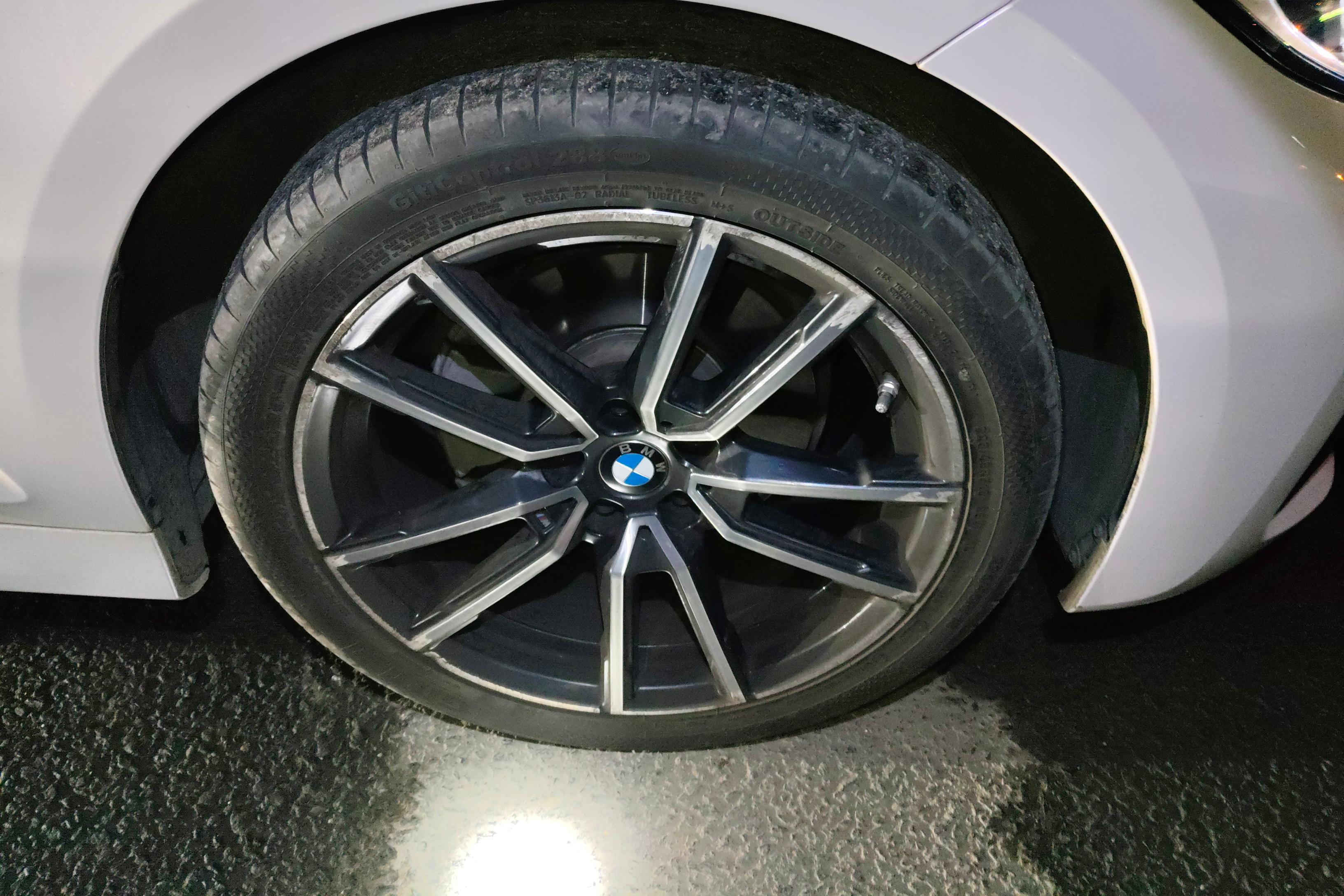 宝马3系 320Li 2022款 2.0T 自动 后驱 改款M运动套装 (国Ⅵ) 