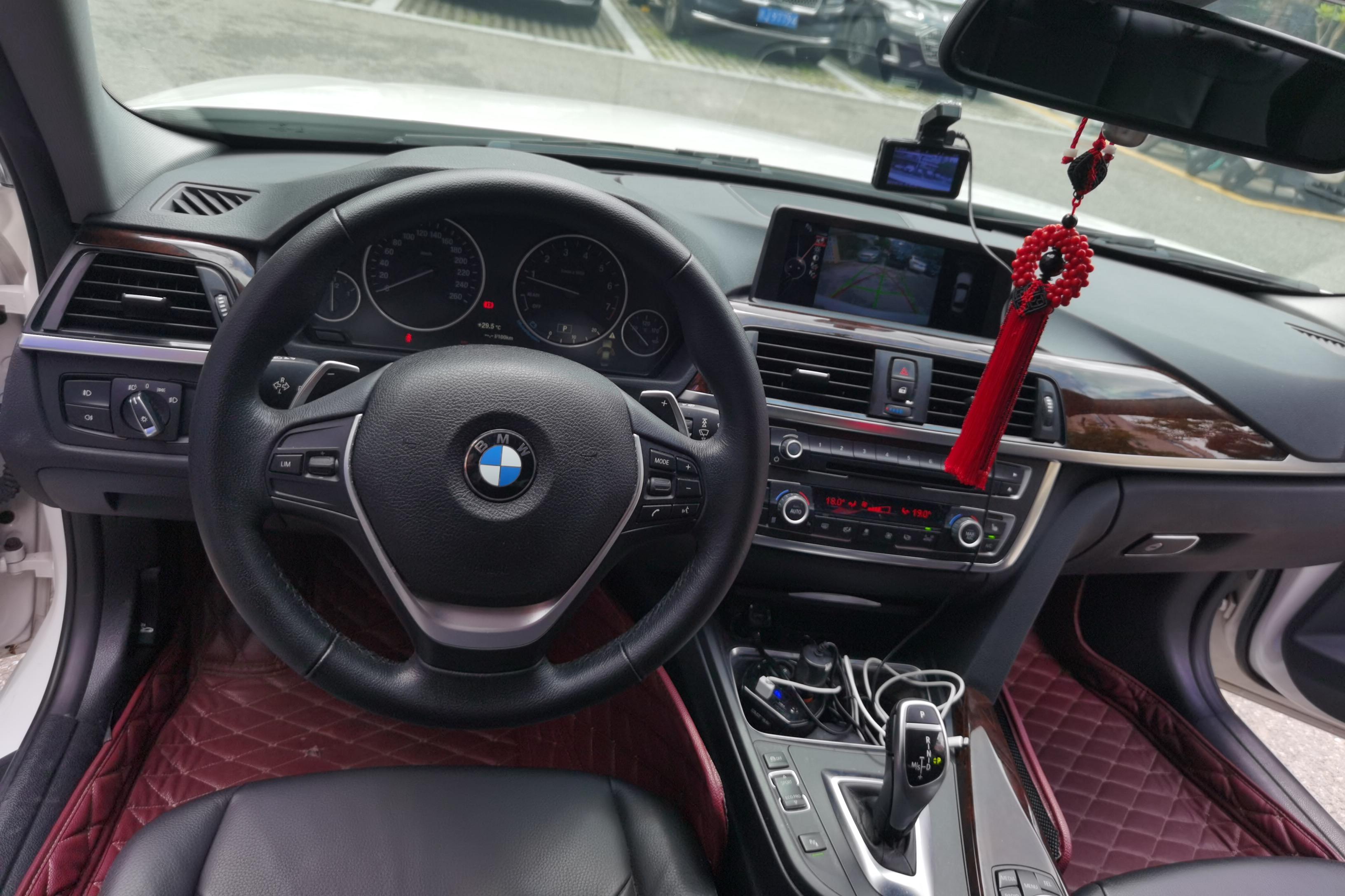 宝马3系 320Li 2015款 2.0T 自动 后驱 豪华设计套装 (国Ⅳ) 