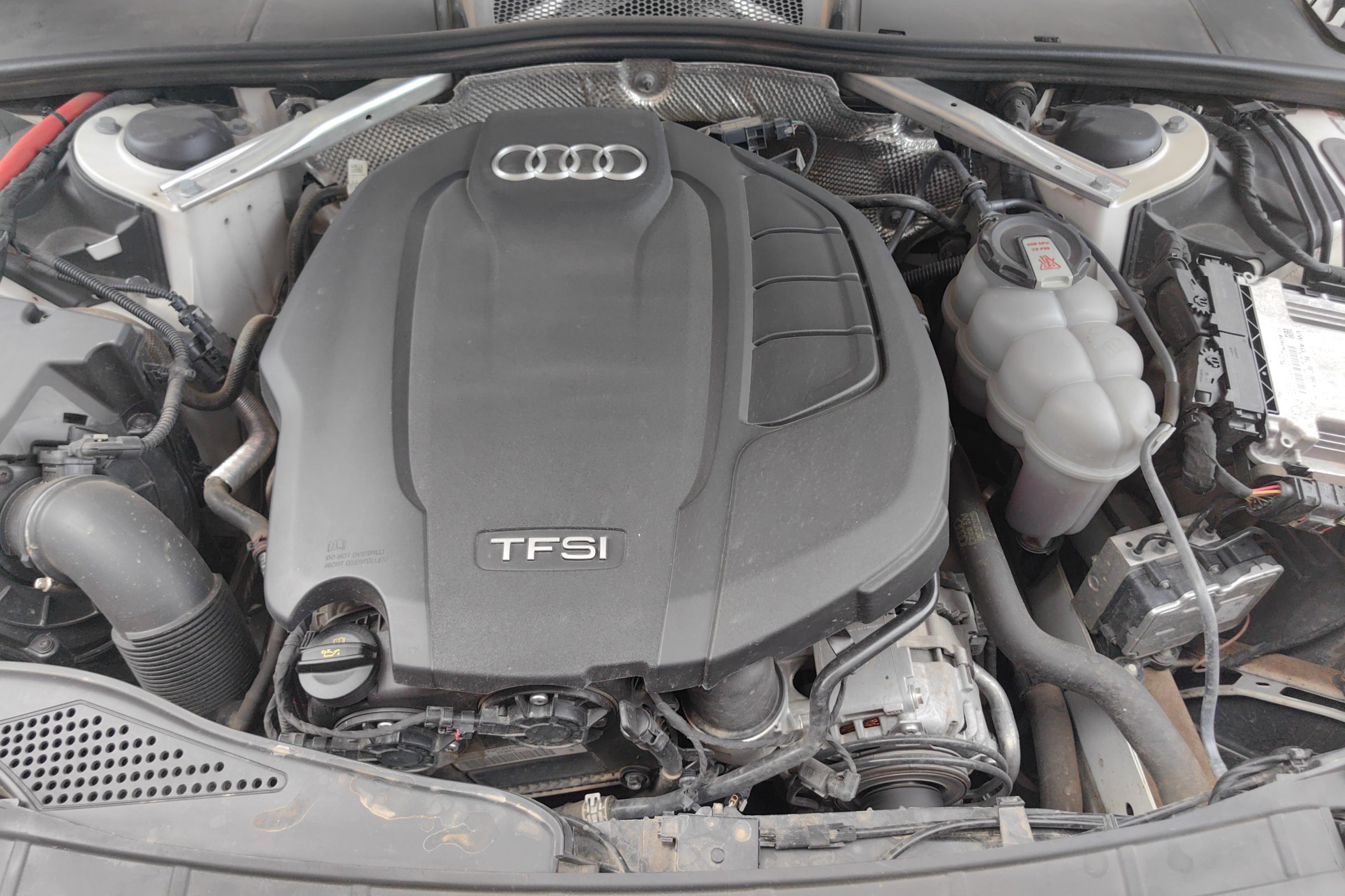 奥迪A4L 40TFSI 2022款 2.0T 自动 前驱 时尚动感型 (国Ⅵ) 