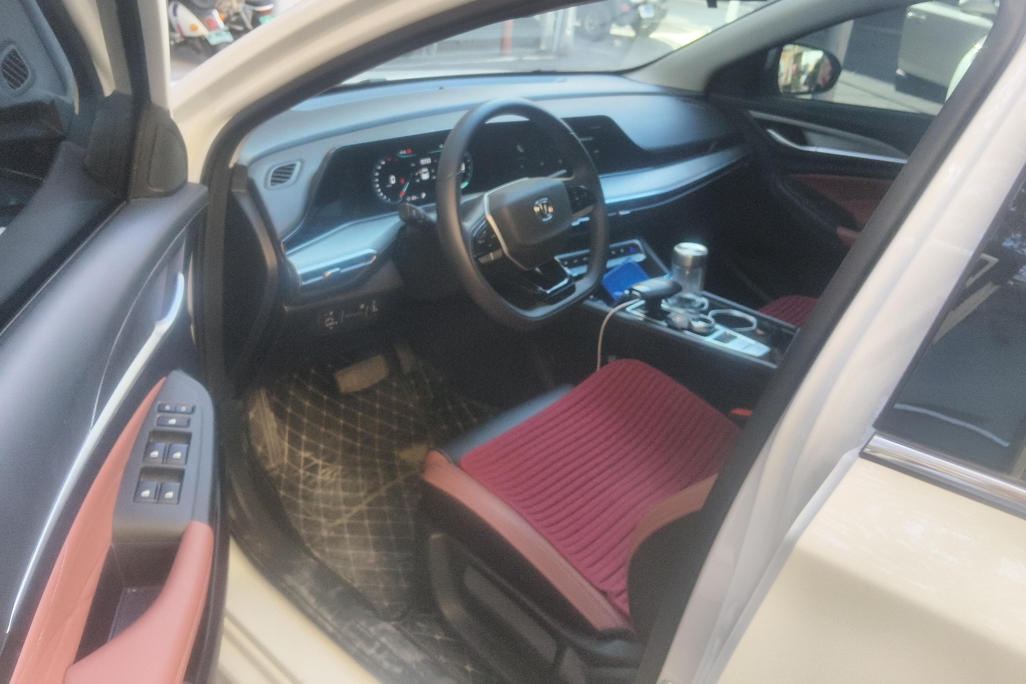 长安逸动PLUS 2024款 1.4T 自动 高能版 (国Ⅵ) 