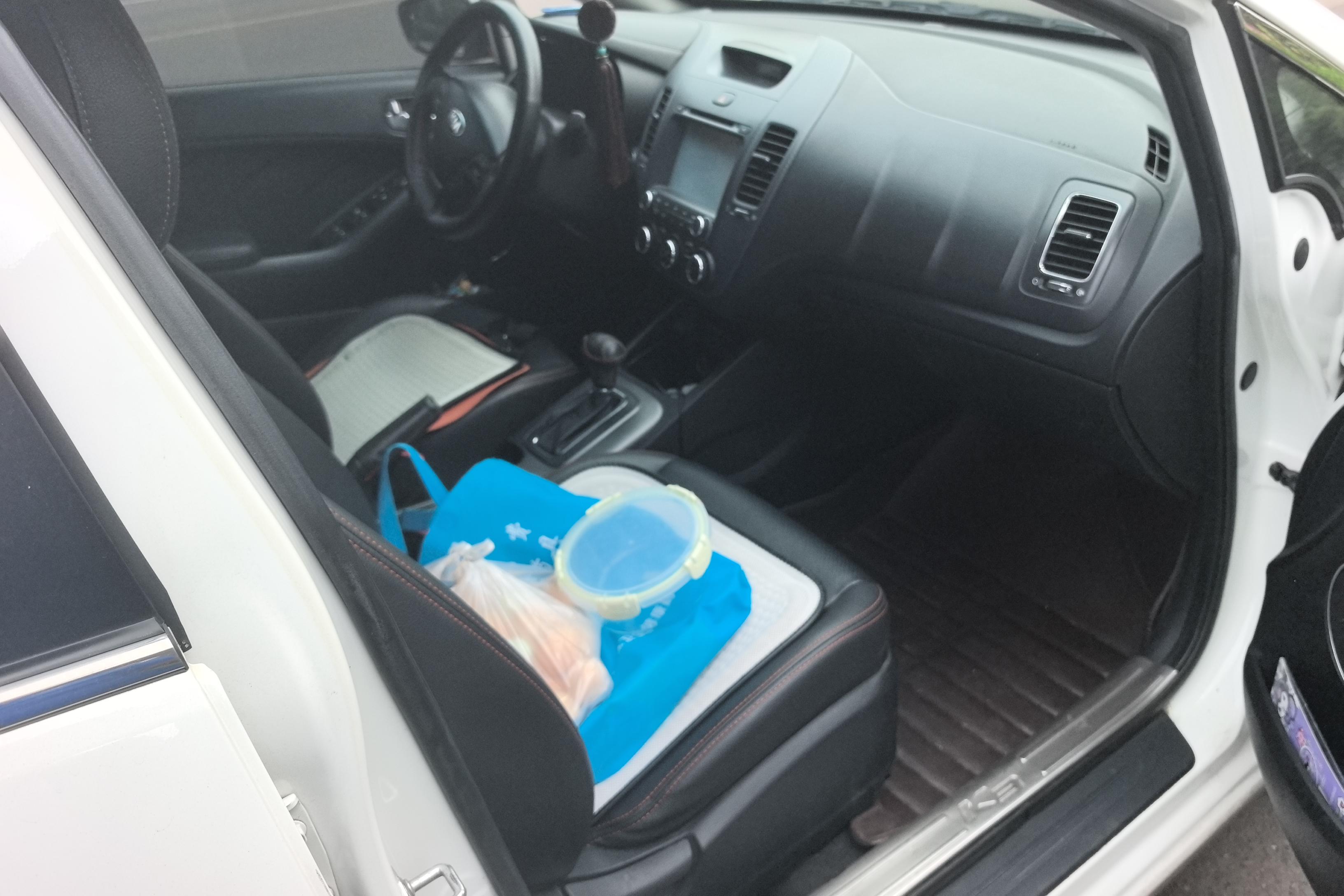 起亚K3 2015款 1.6L 自动 GLS (国Ⅳ) 