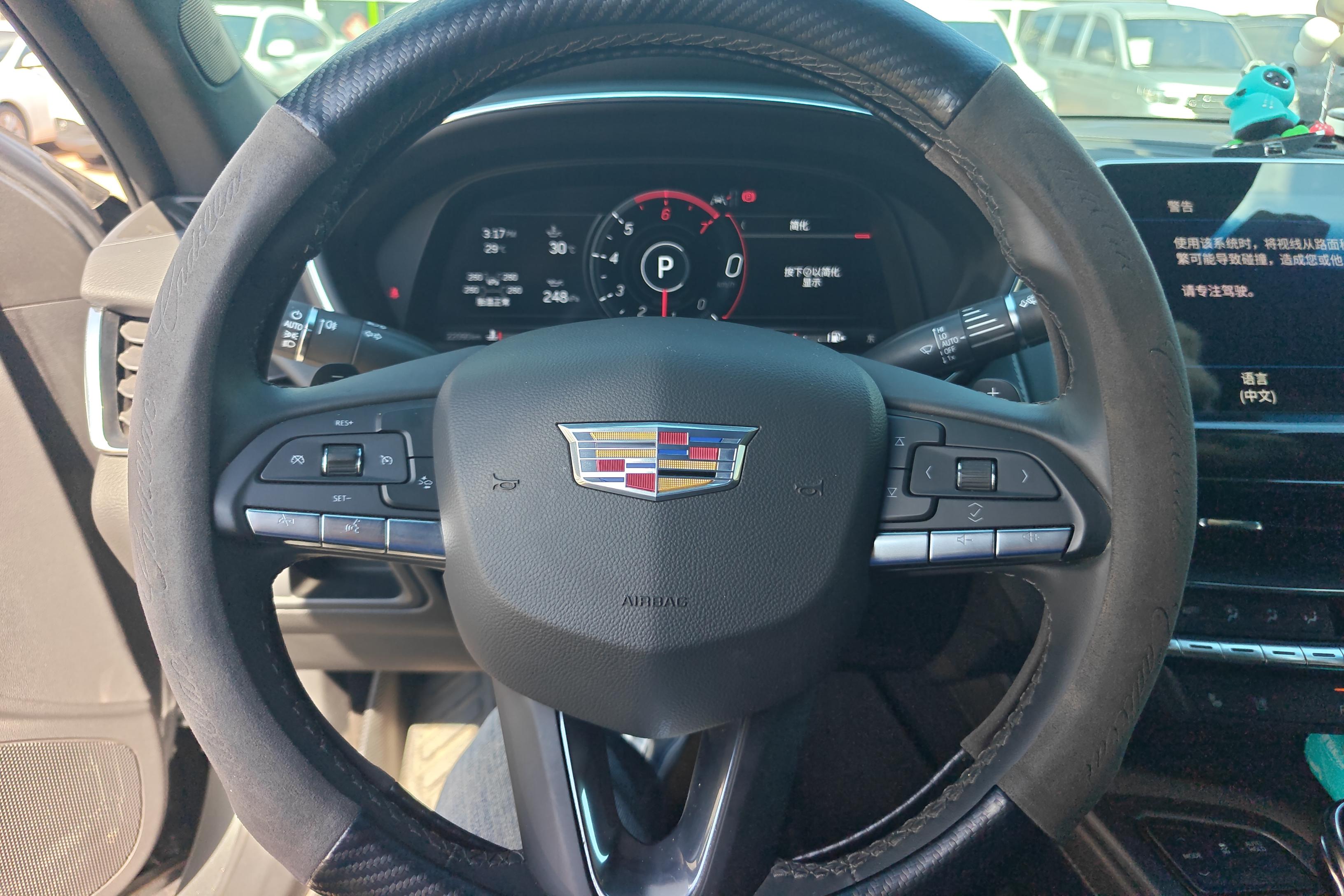 凯迪拉克CT5 2023款 2.0T 自动 后驱 28T豪华型（标准版） (国Ⅵ) 