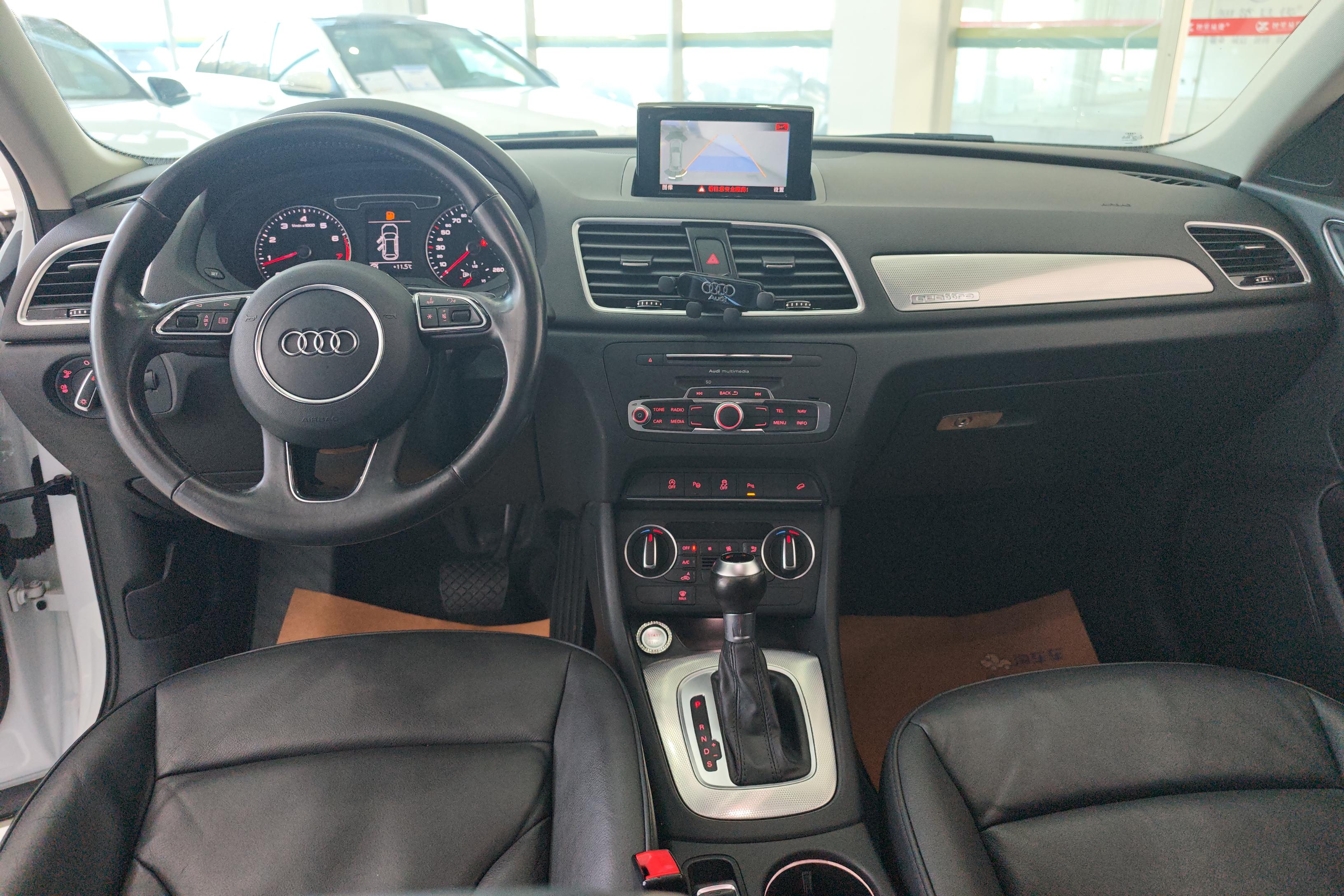 奥迪Q3 35TFSI 2018款 2.0T 自动 四驱 运动型30周年纪念版 (国Ⅴ) 
