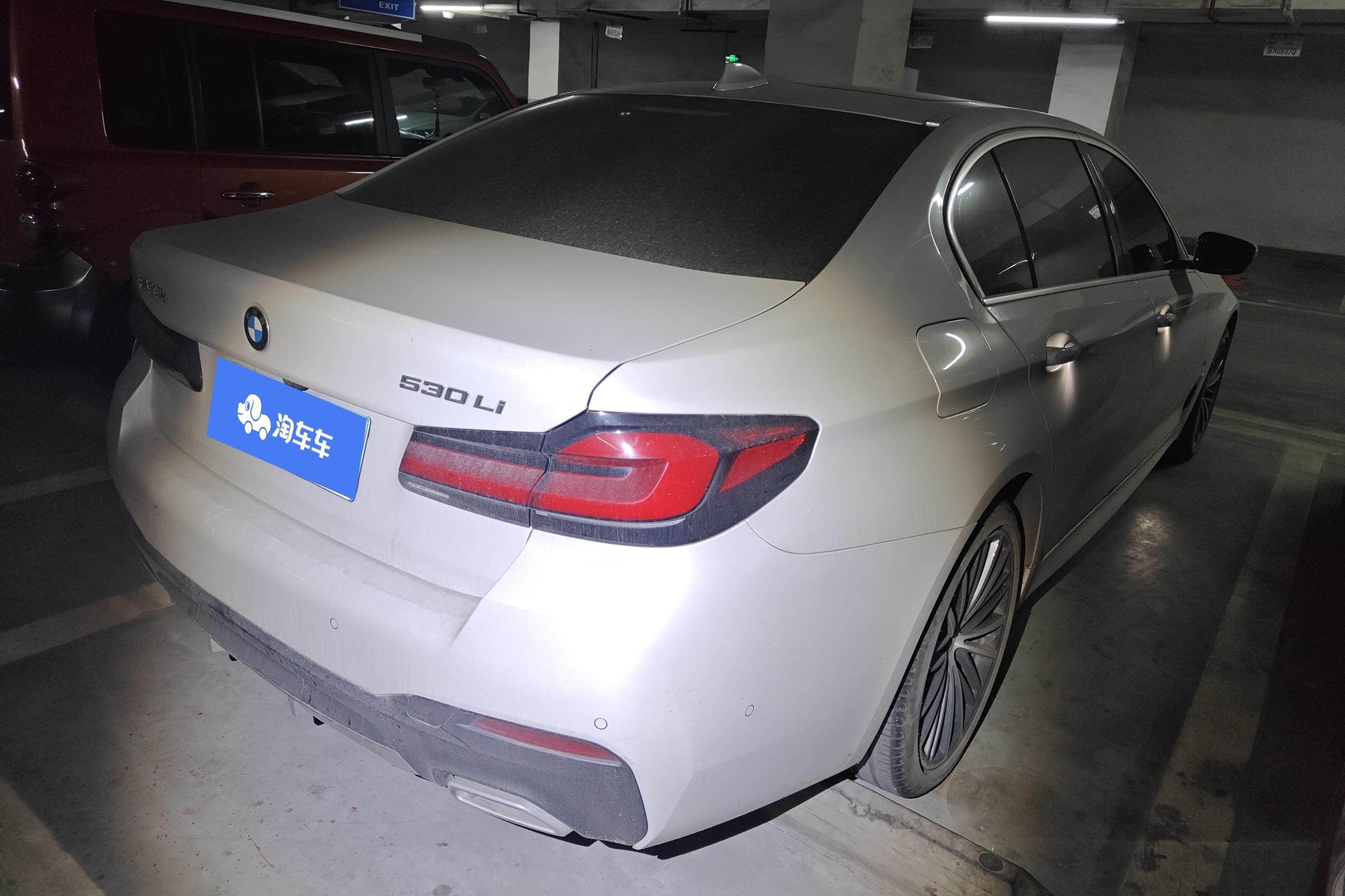 宝马5系 530Li 2022款 2.0T 自动 后驱 改款领先型M运动套装 (国Ⅵ) 