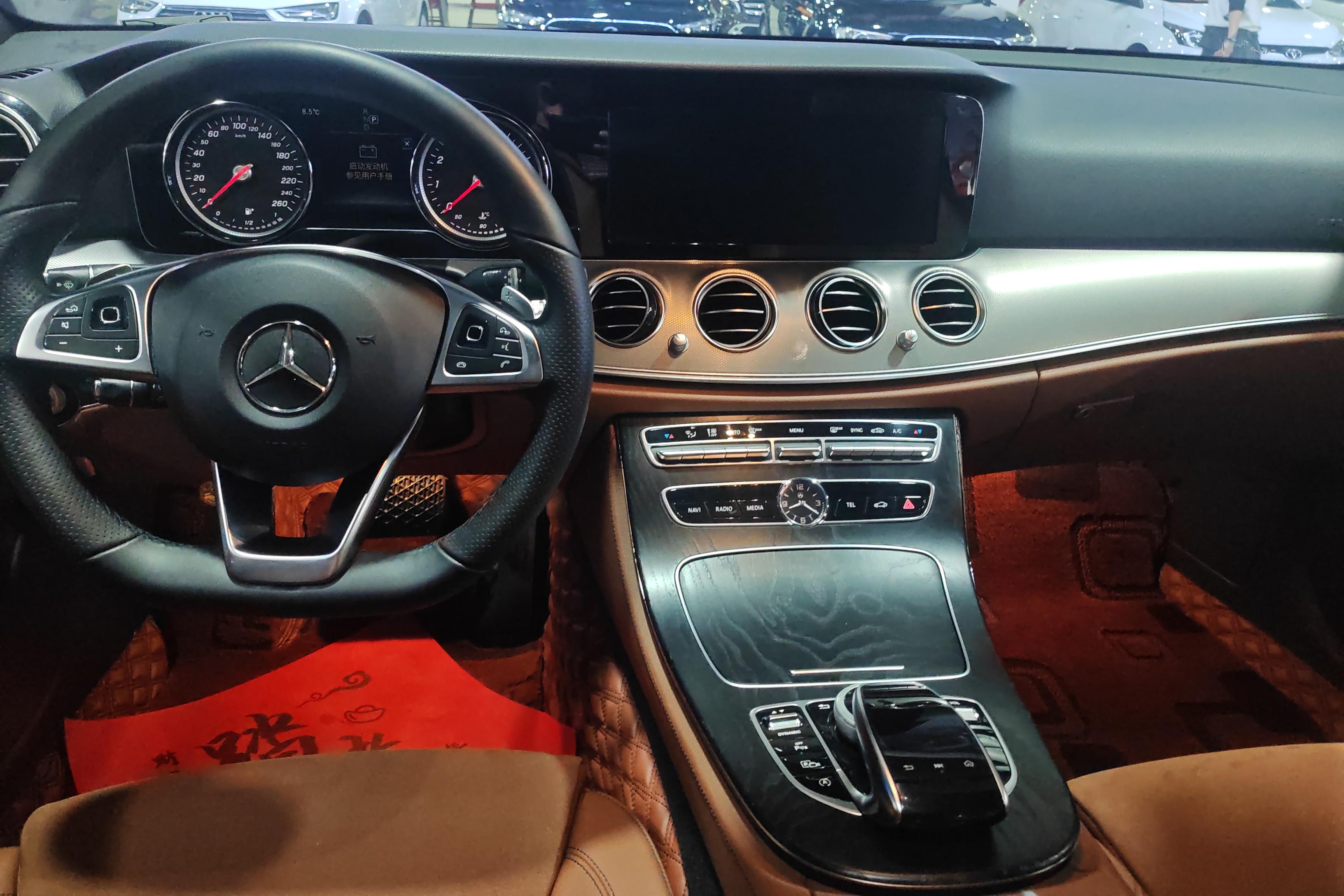 奔驰E级 E200 2018款 2.0T 自动 后驱 运动型 (国Ⅴ) 