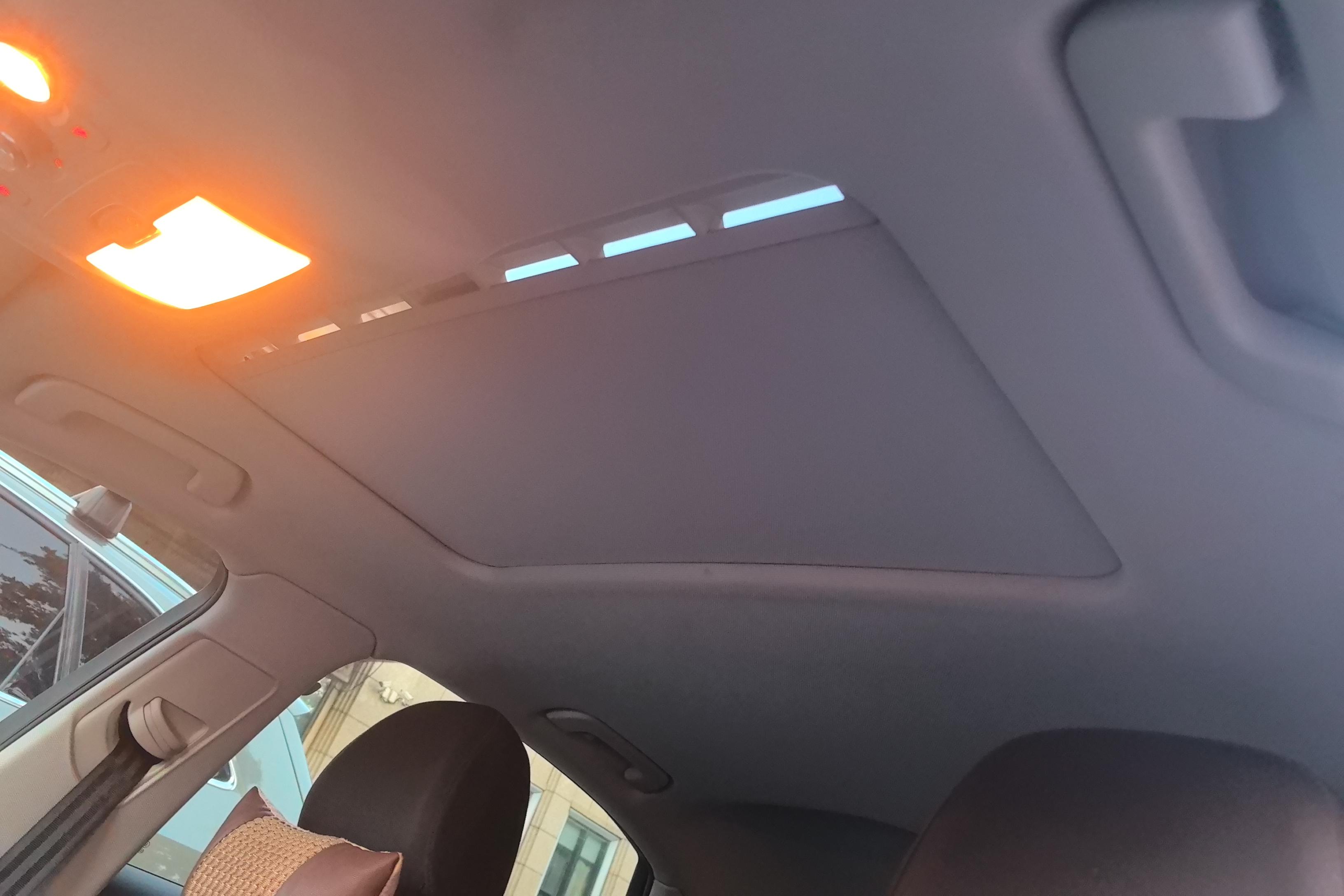 奥迪A4L 35TFSI 2015款 2.0T 自动 前驱 标准型 (国Ⅳ) 