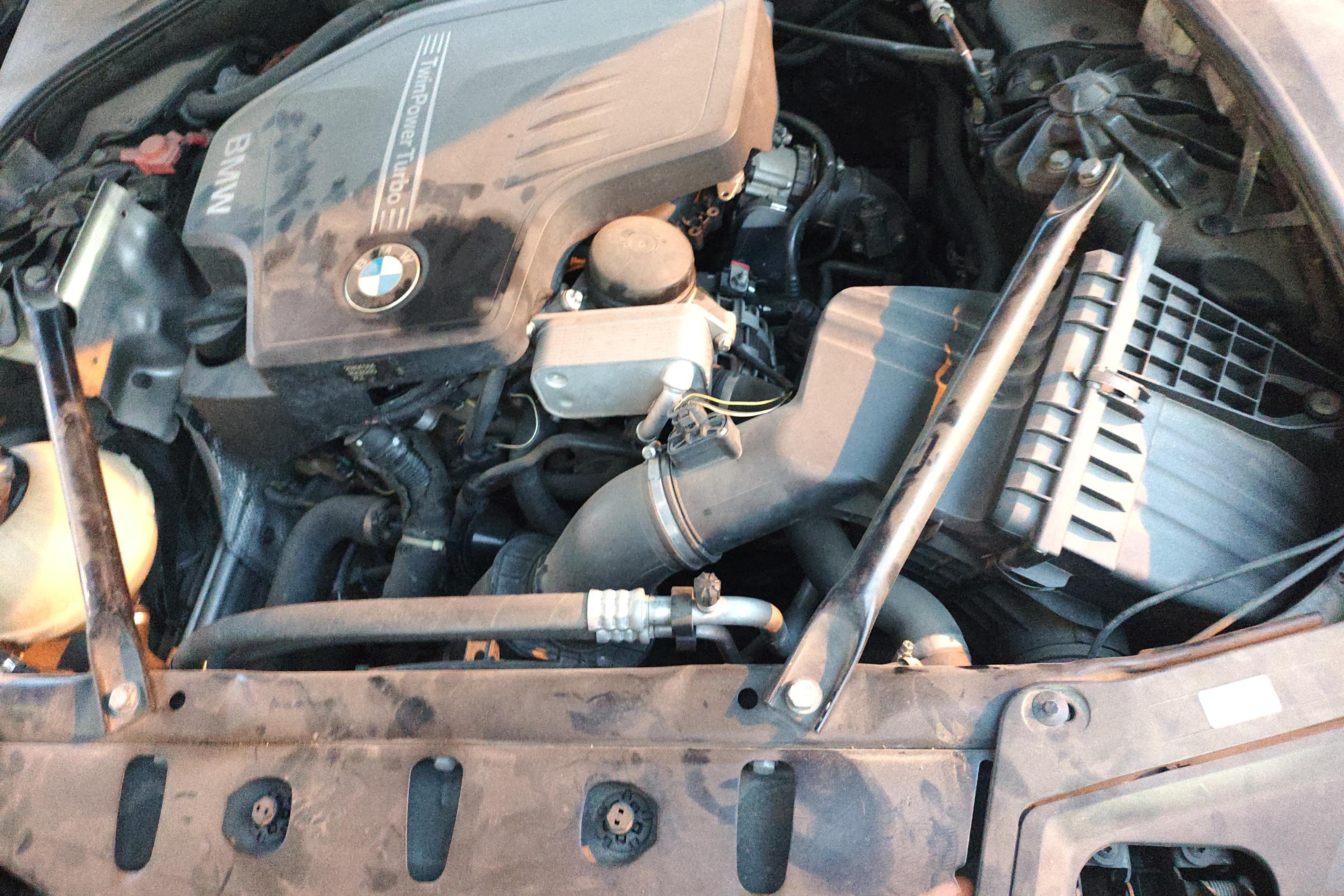 宝马5系 520Li 2014款 2.0T 自动 后驱 典雅型 (国Ⅳ) 