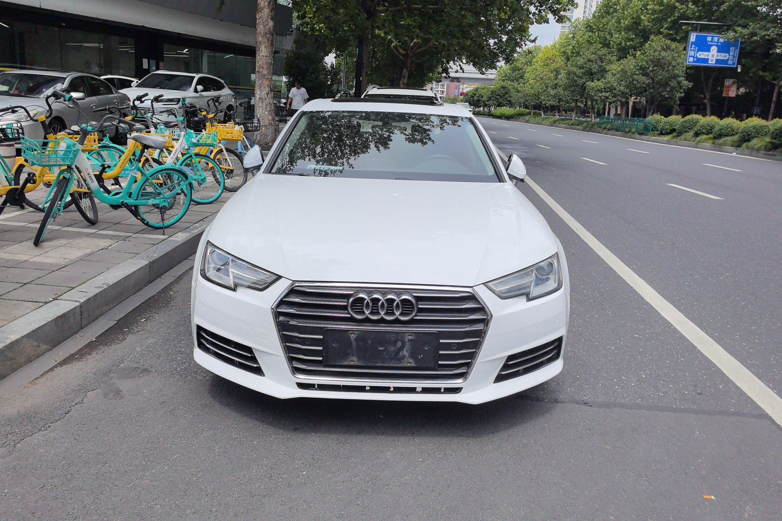 奥迪A4L 40TFSI 2018款 2.0T 自动 前驱 30周年进取型 (国Ⅴ) 