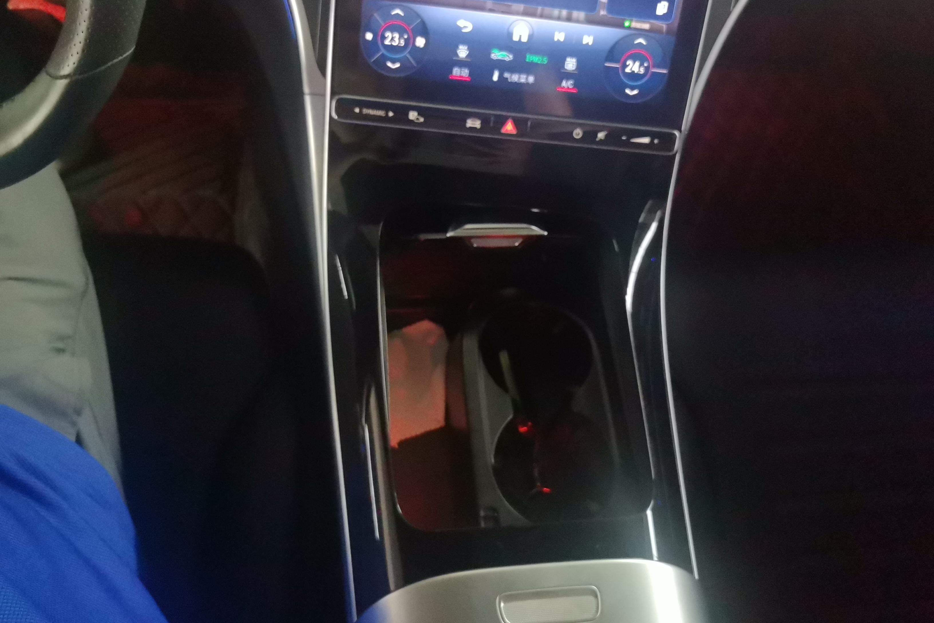 奔驰C级 2022款 1.5T 后驱 皓夜运动版 (国Ⅵ) 