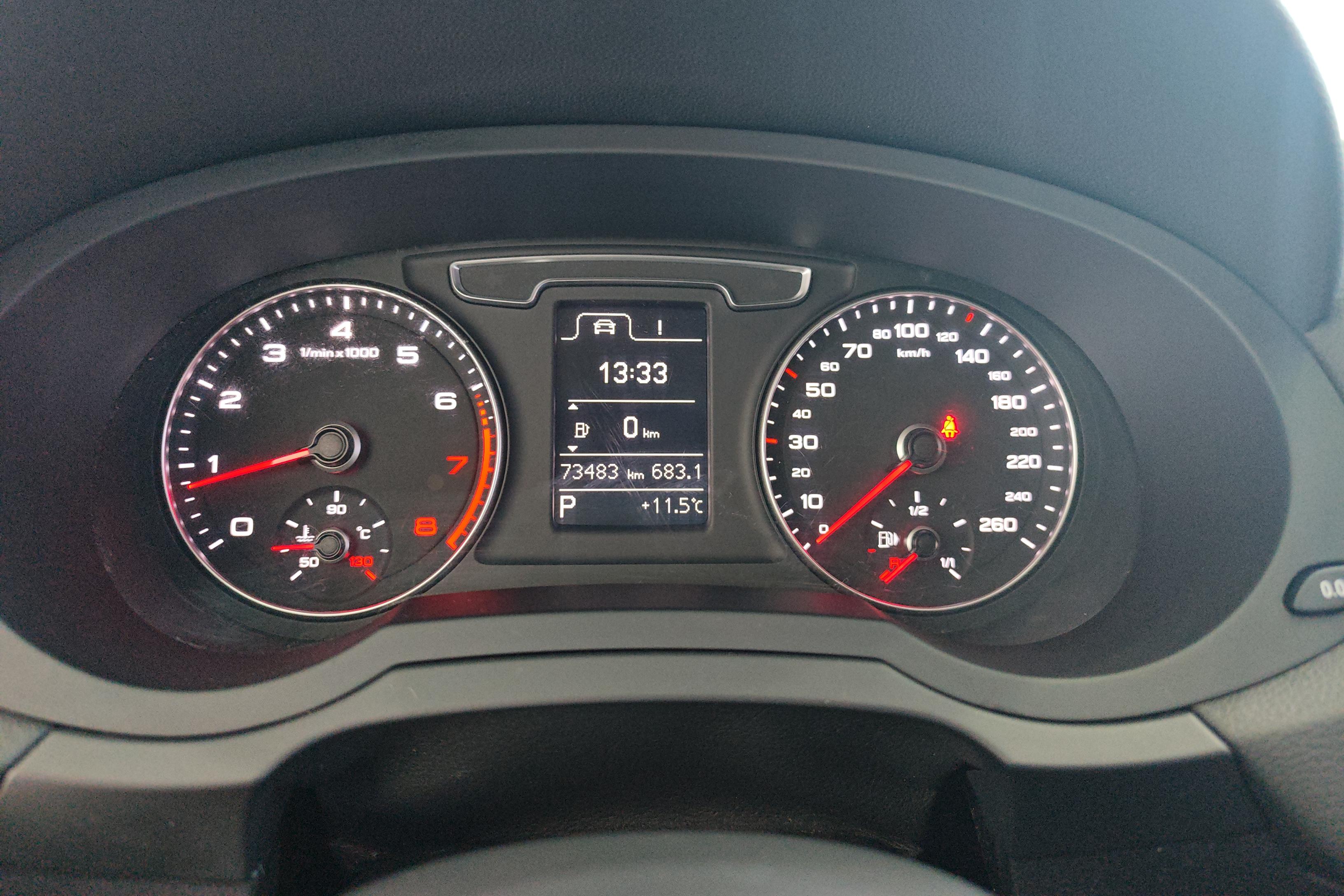 奥迪Q3 35TFSI 2018款 2.0T 自动 四驱 运动型30周年纪念版 (国Ⅴ) 