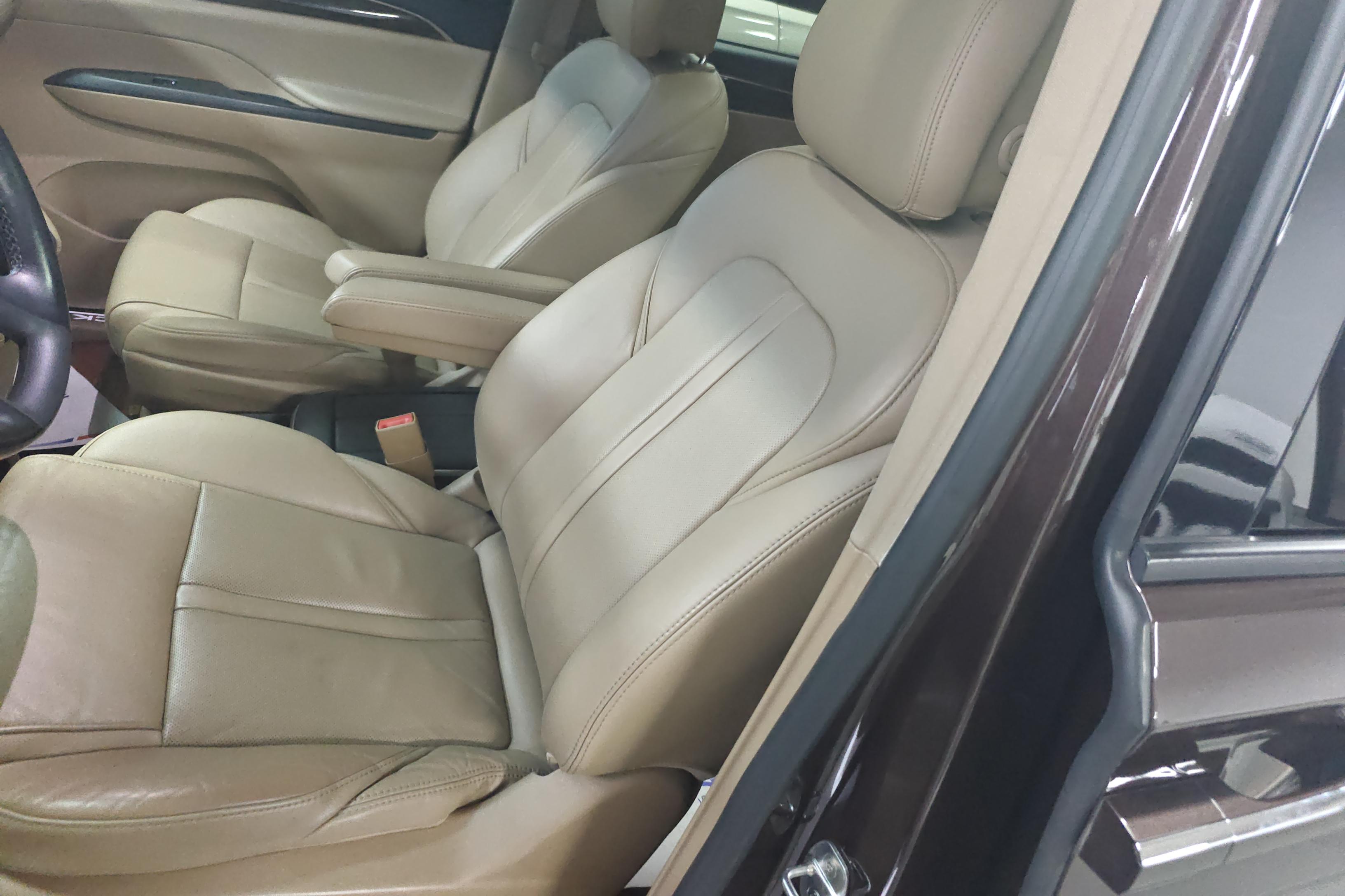 别克GL8 2018款 2.0T 自动 前驱 7座 28T旗舰型ES (国Ⅵ) 