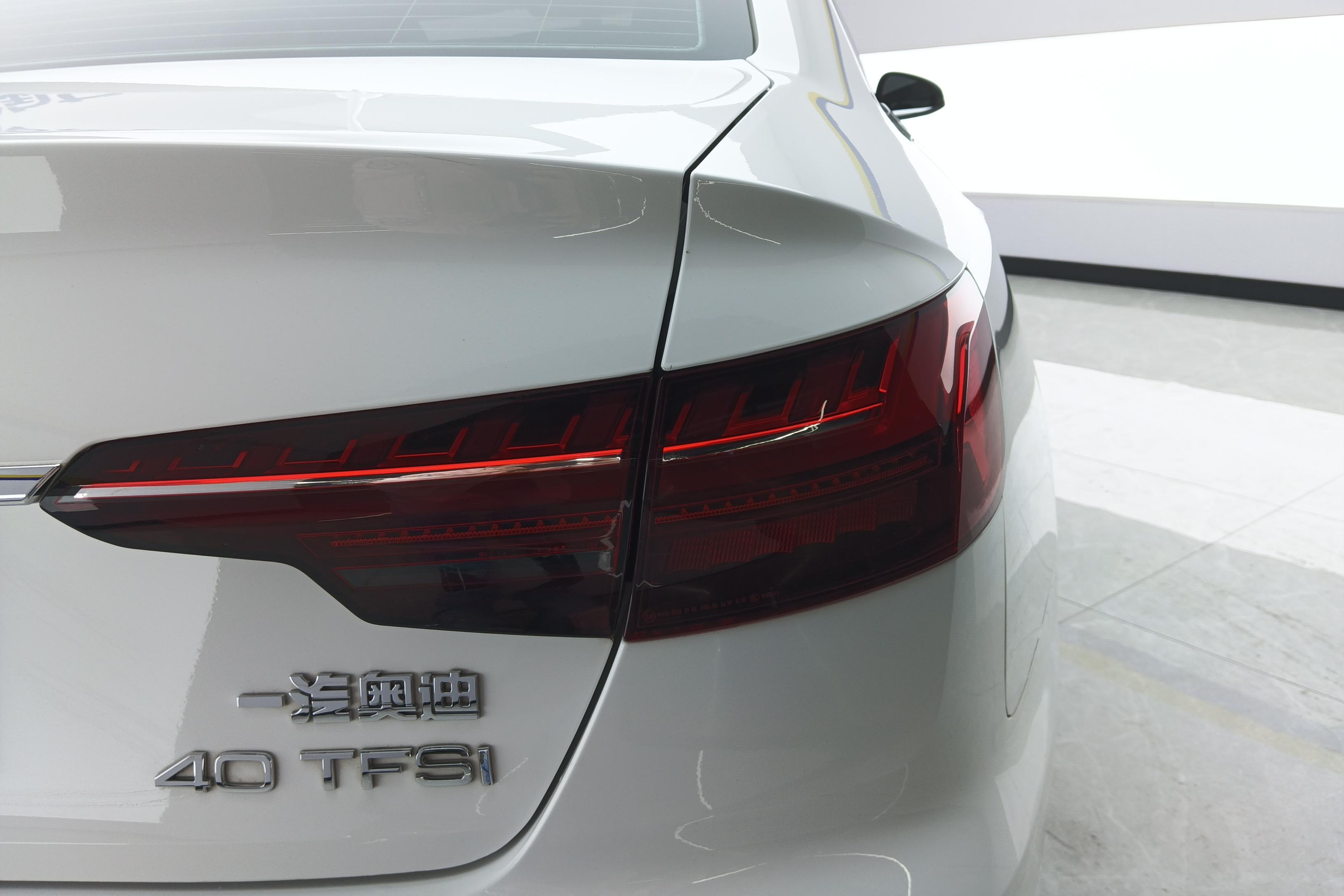 奥迪A4L 40TFSI 2022款 2.0T 自动 前驱 时尚动感型 (国Ⅵ) 