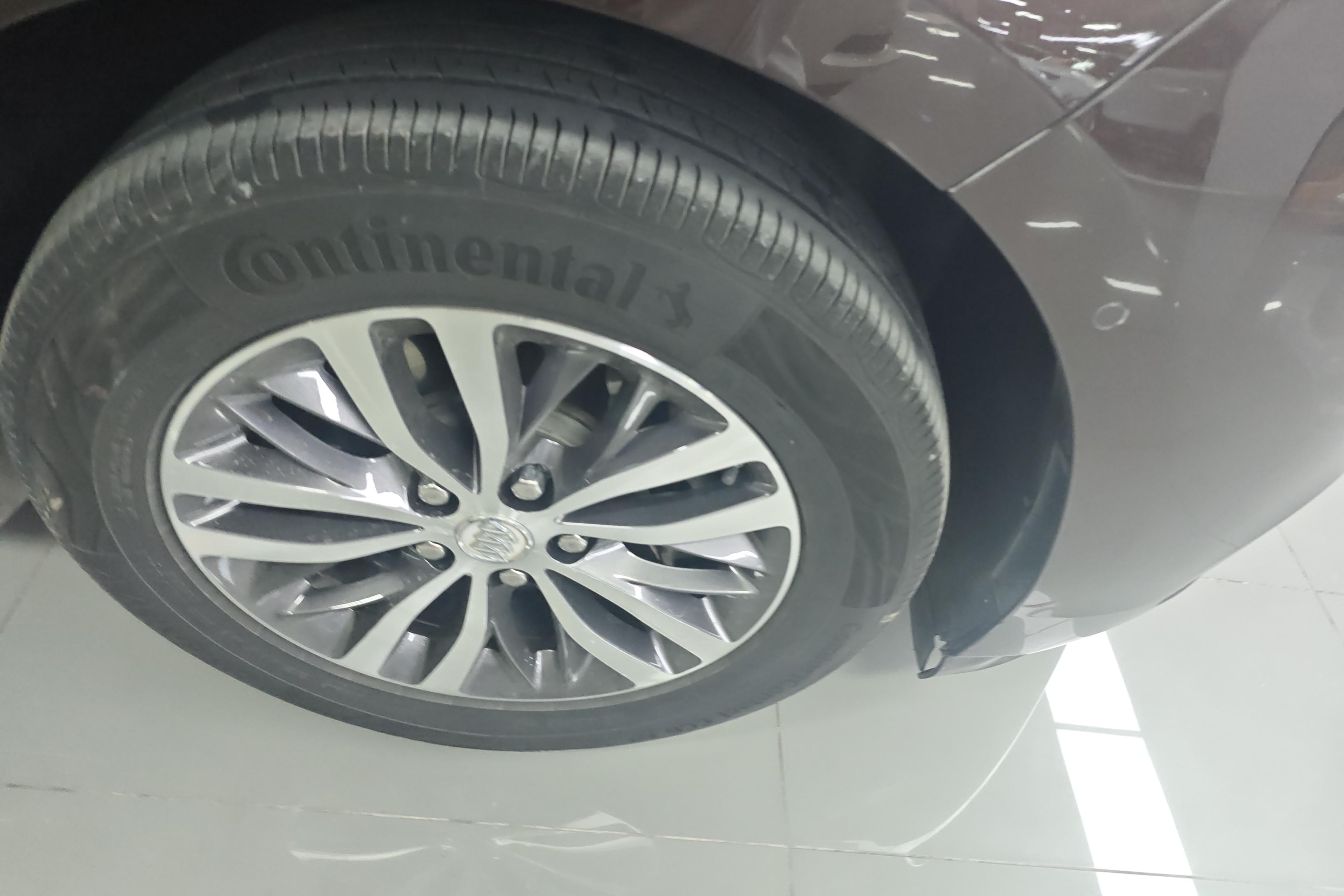 别克GL8 2018款 2.0T 自动 前驱 7座 28T旗舰型ES (国Ⅵ) 
