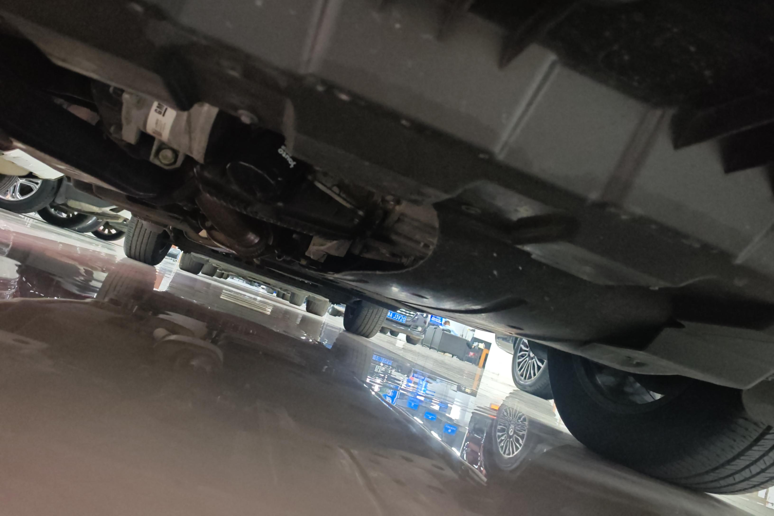 别克GL8 陆上公务舱 2021款 2.0T 自动 前驱 7座 652T豪华型 (国Ⅵ) 