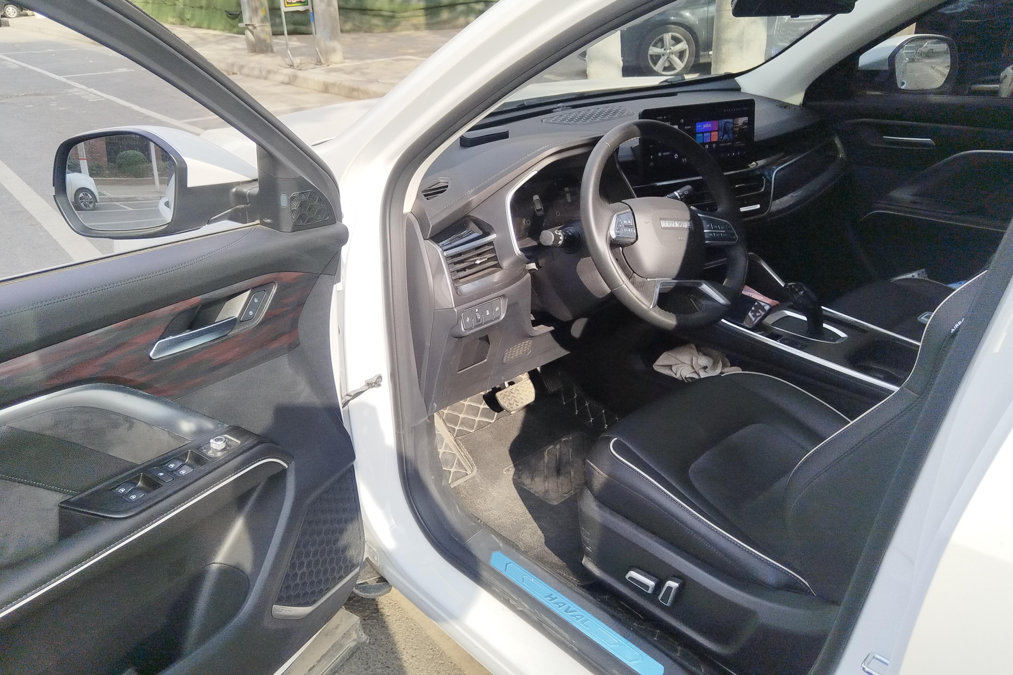 哈弗哈弗H6 国潮版 2023款 1.5T 自动 前驱 冠军版 (国Ⅵ) 