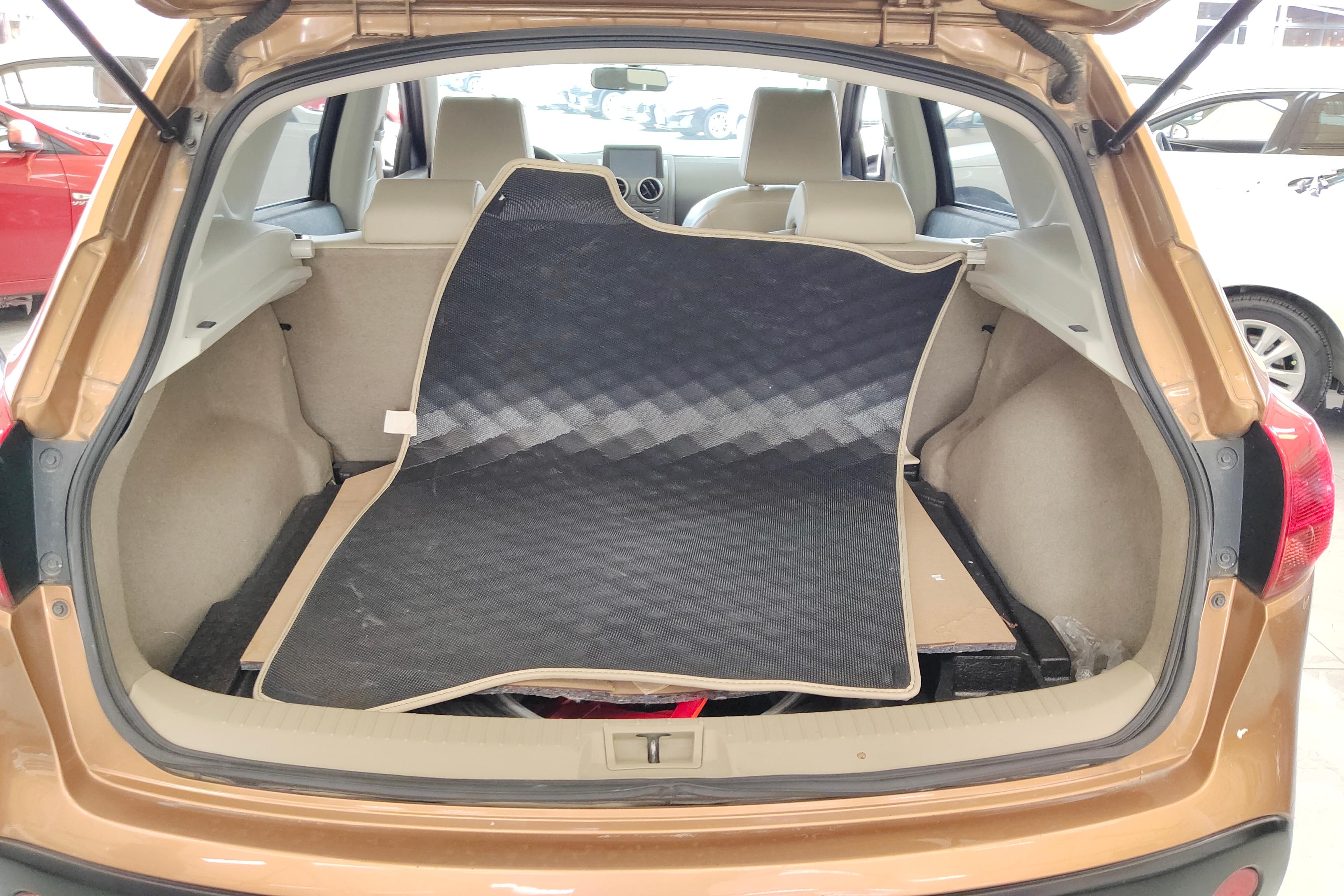 日产逍客 2011款 2.0L 自动 前驱 XV雷 (国Ⅳ) 