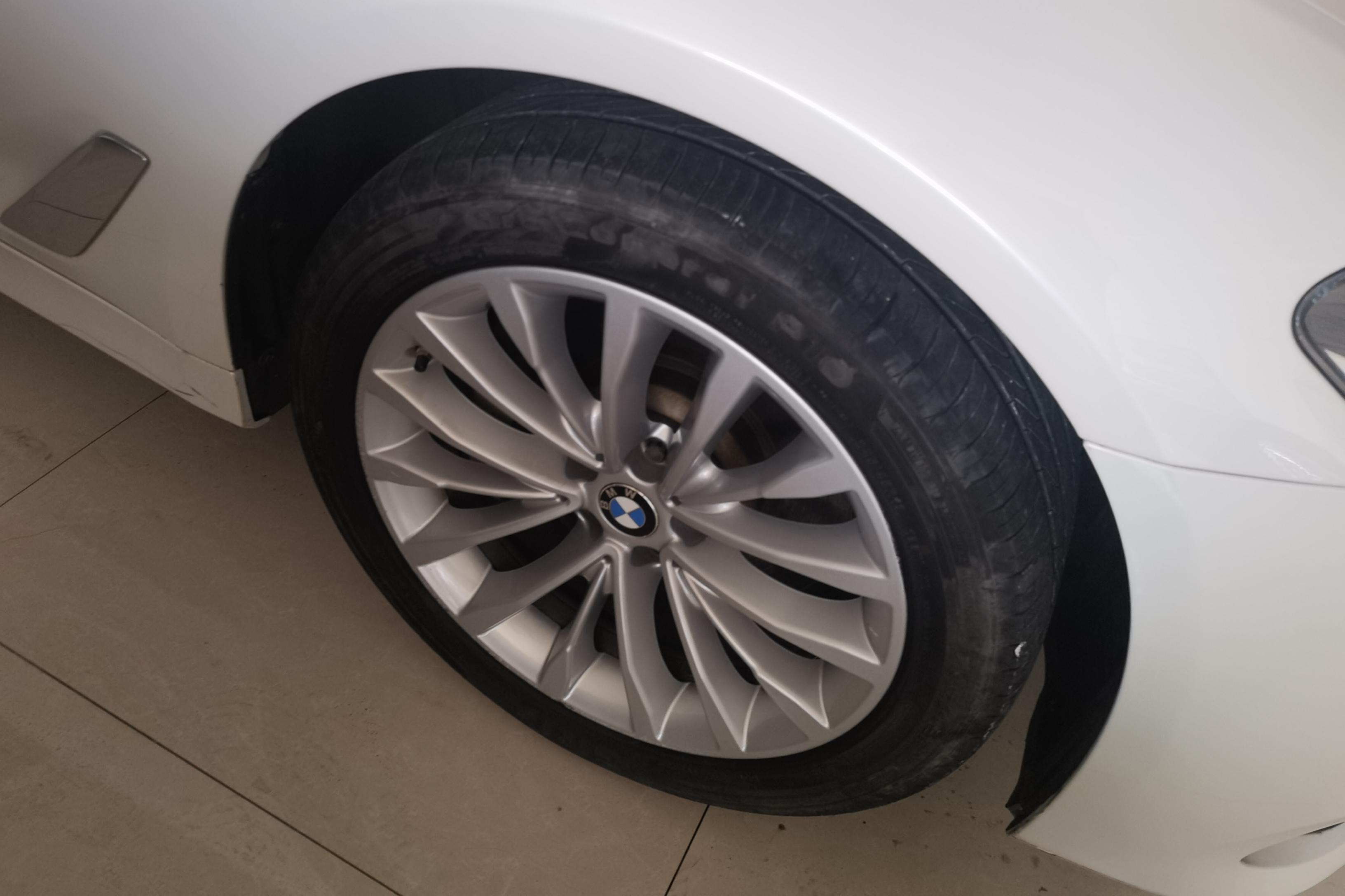 宝马5系 530Li 2021款 2.0T 自动 后驱 领先型豪华套装 (国Ⅵ) 
