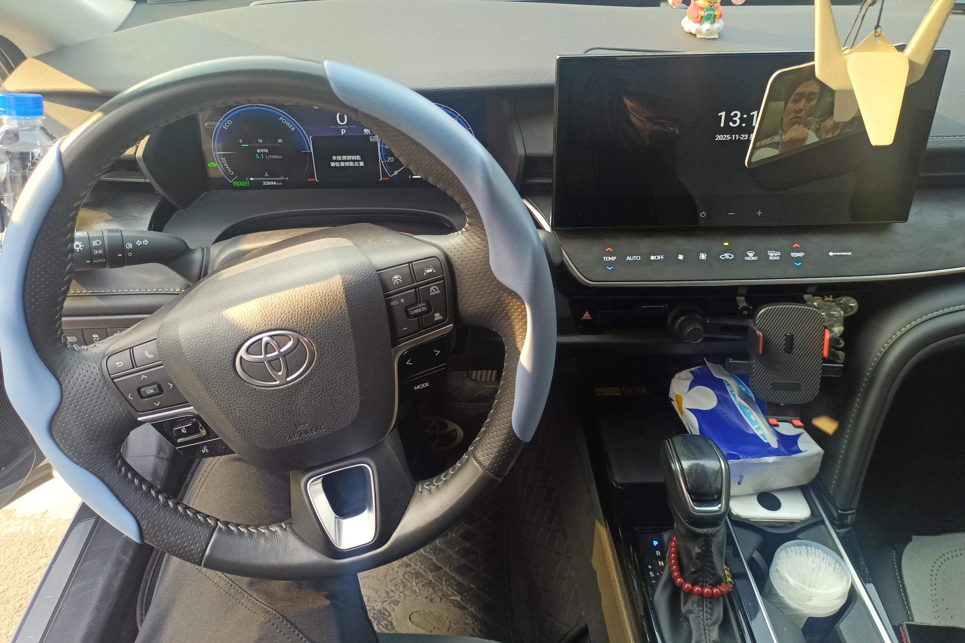 丰田凯美瑞 2024款 2.0L 自动 尊贵版 (国Ⅵ) 