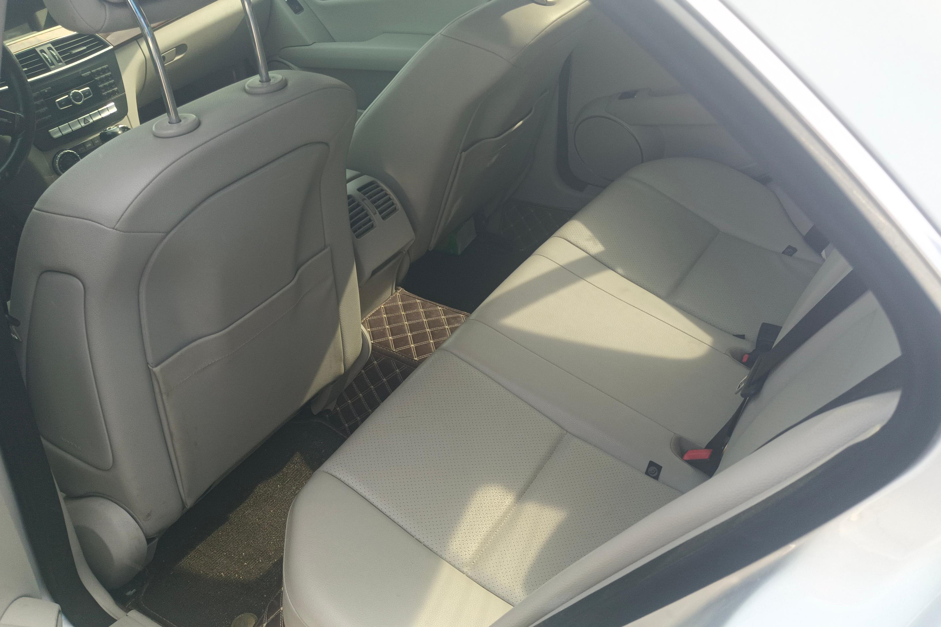 奔驰C级 2011款 1.8T 后驱 优雅型 (国Ⅳ) 
