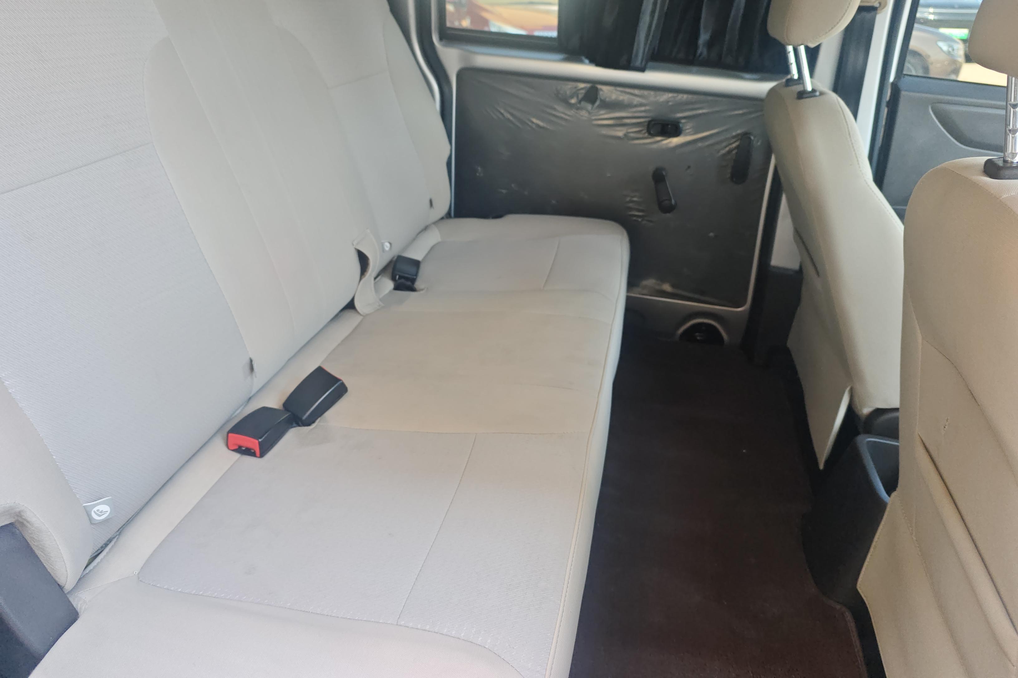五菱宏光 V 2022款 1.5L 手动 后驱 7座 劲取版电动助力 (国Ⅵ) 