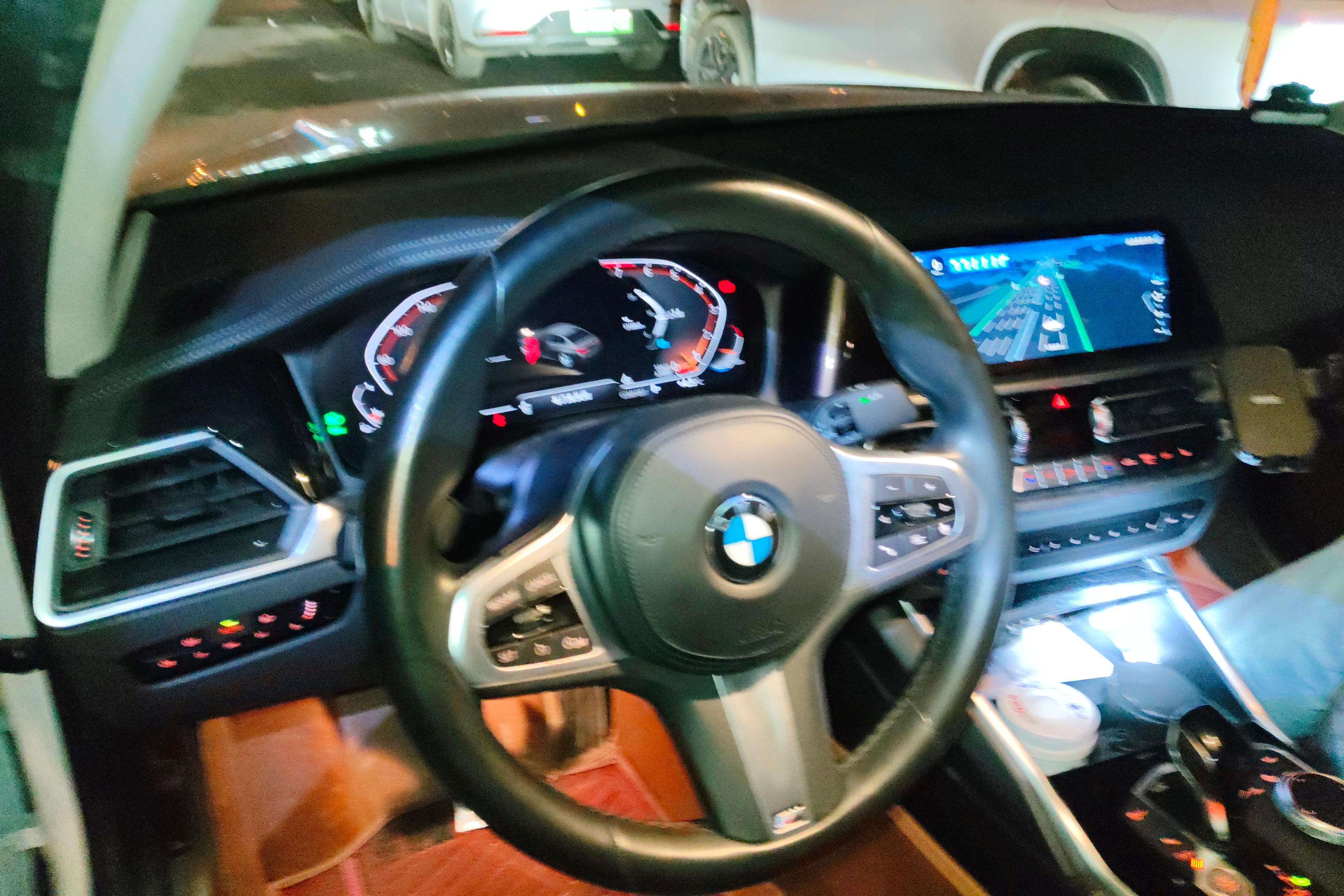 宝马3系 320Li 2022款 2.0T 自动 后驱 改款M运动套装 (国Ⅵ) 