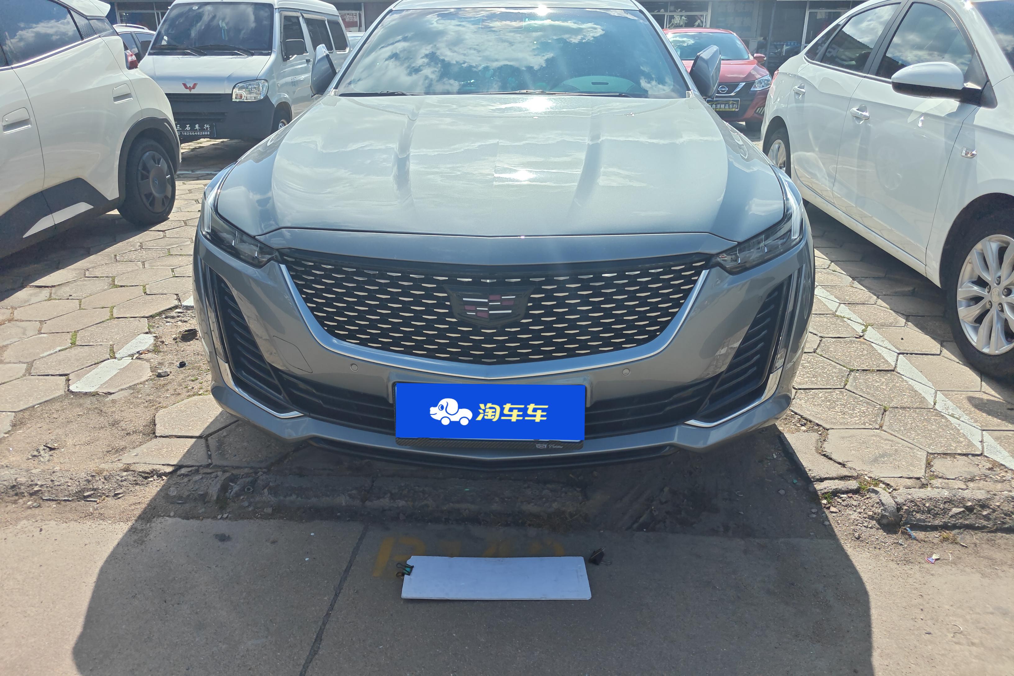 凯迪拉克CT5 2023款 2.0T 自动 后驱 28T豪华型（标准版） (国Ⅵ) 