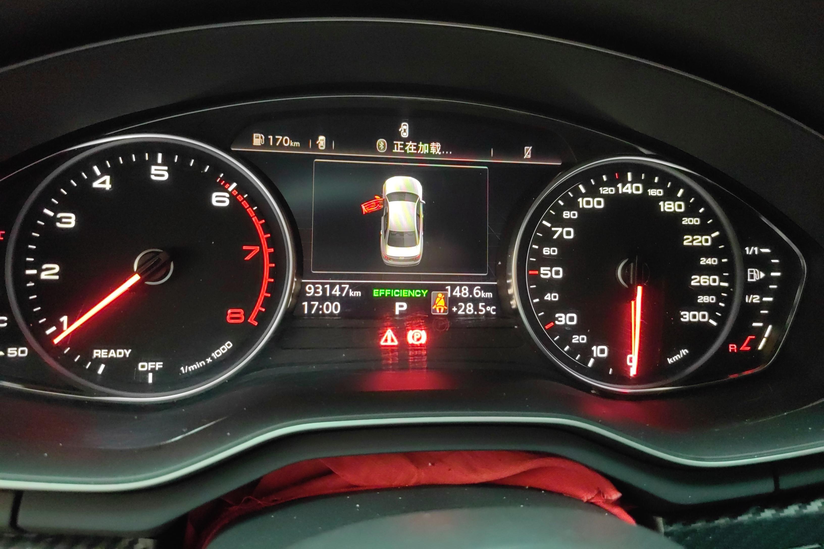 奥迪A4L 40TFSI 2018款 2.0T 自动 前驱 30周年进取型 (国Ⅴ) 