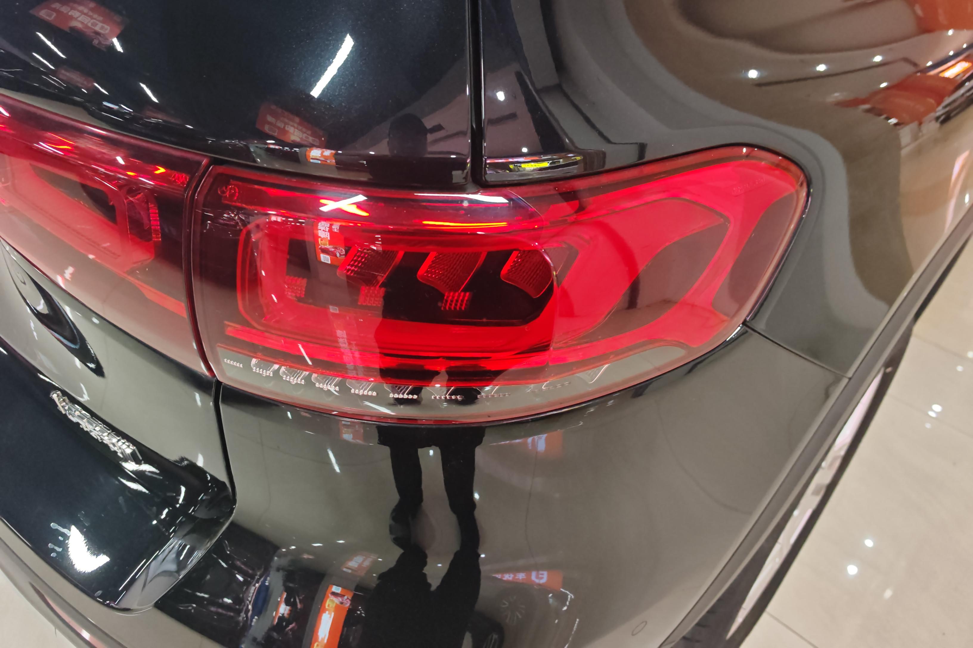 奔驰GLB GLB220 2022款 2.0T 自动 前驱 5座 动感型 (国Ⅵ) 