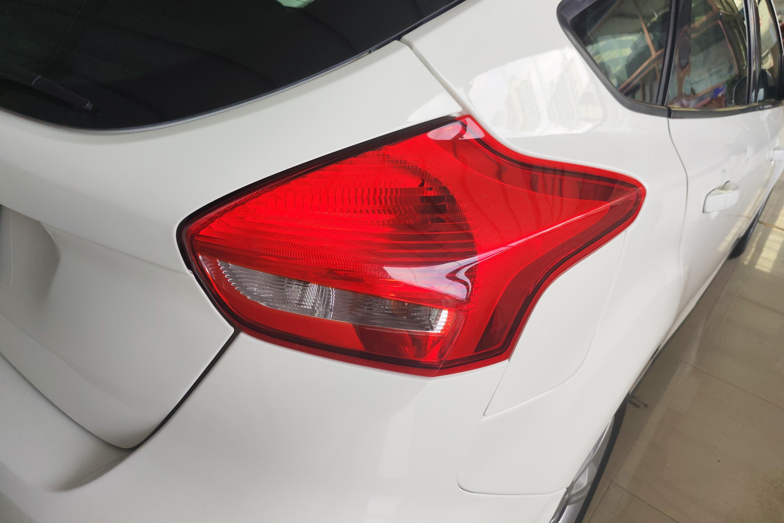福特福克斯两厢 2015款 1.6L 自动 前驱 舒适型 (国Ⅴ) 