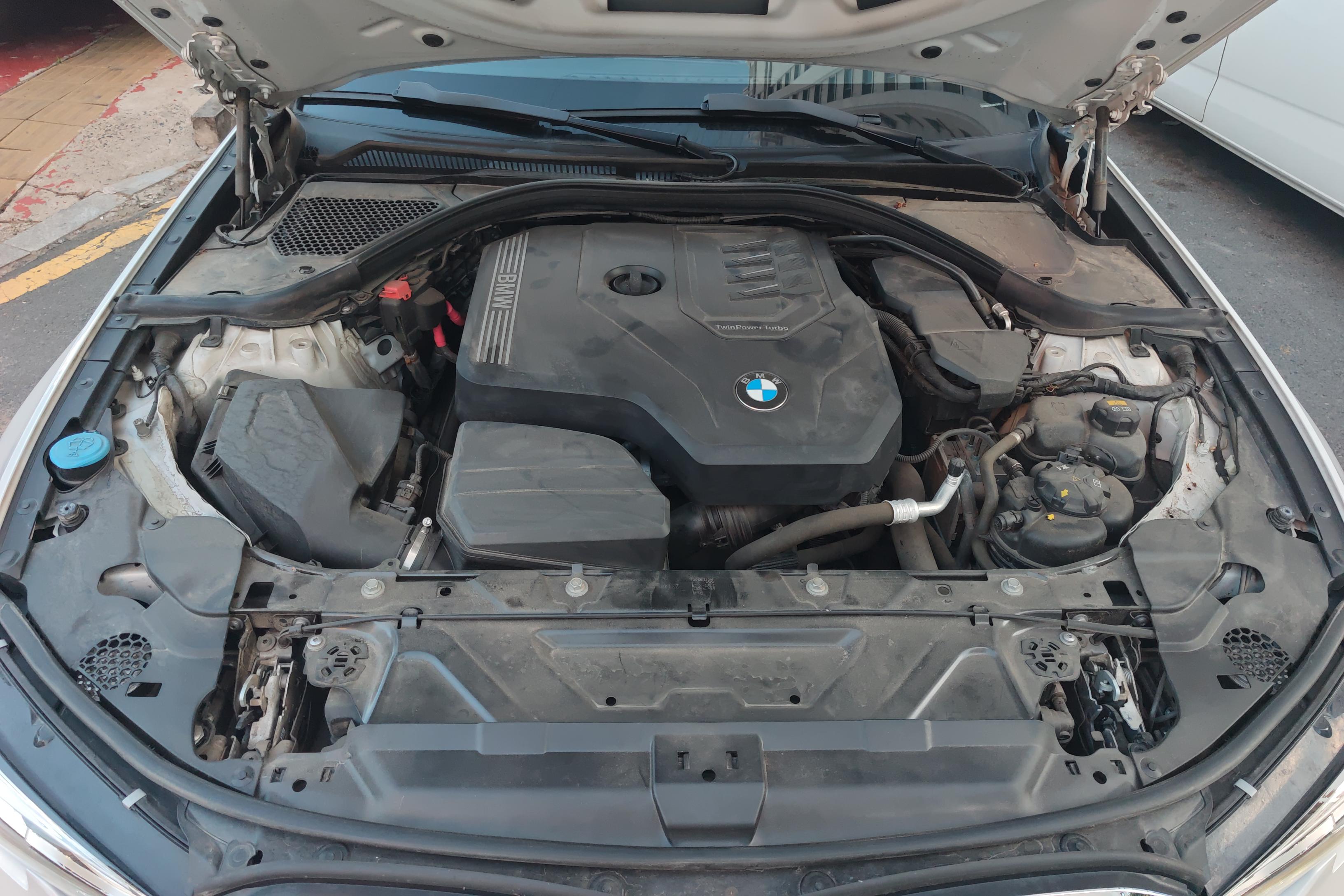 宝马3系 325Li 2020款 2.0T 自动 四驱 xDriveM运动套装 (国Ⅵ) 