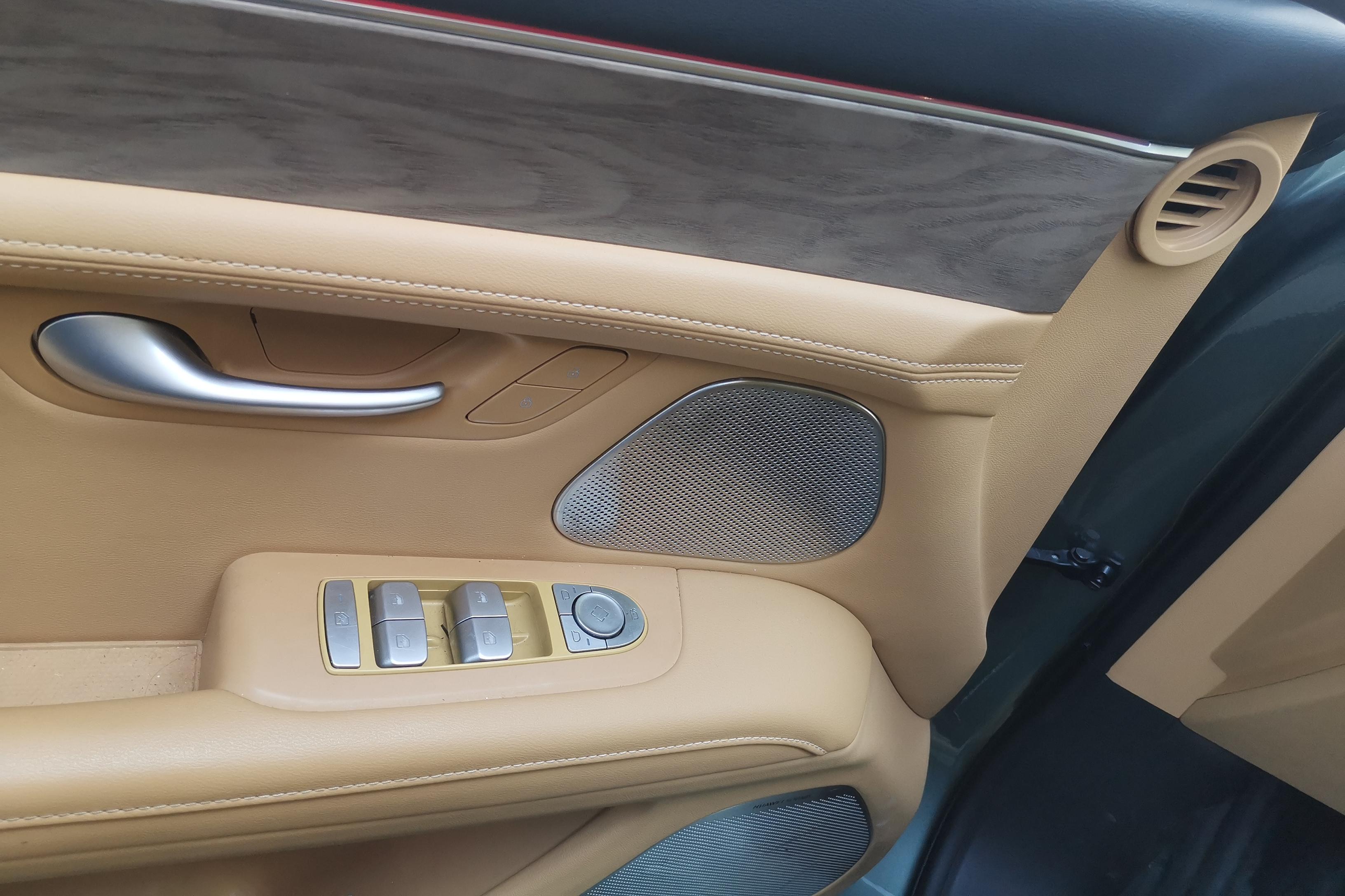 鸿蒙智行问界M5 2022款 1.5T 自动 标准版 (国Ⅵ) 